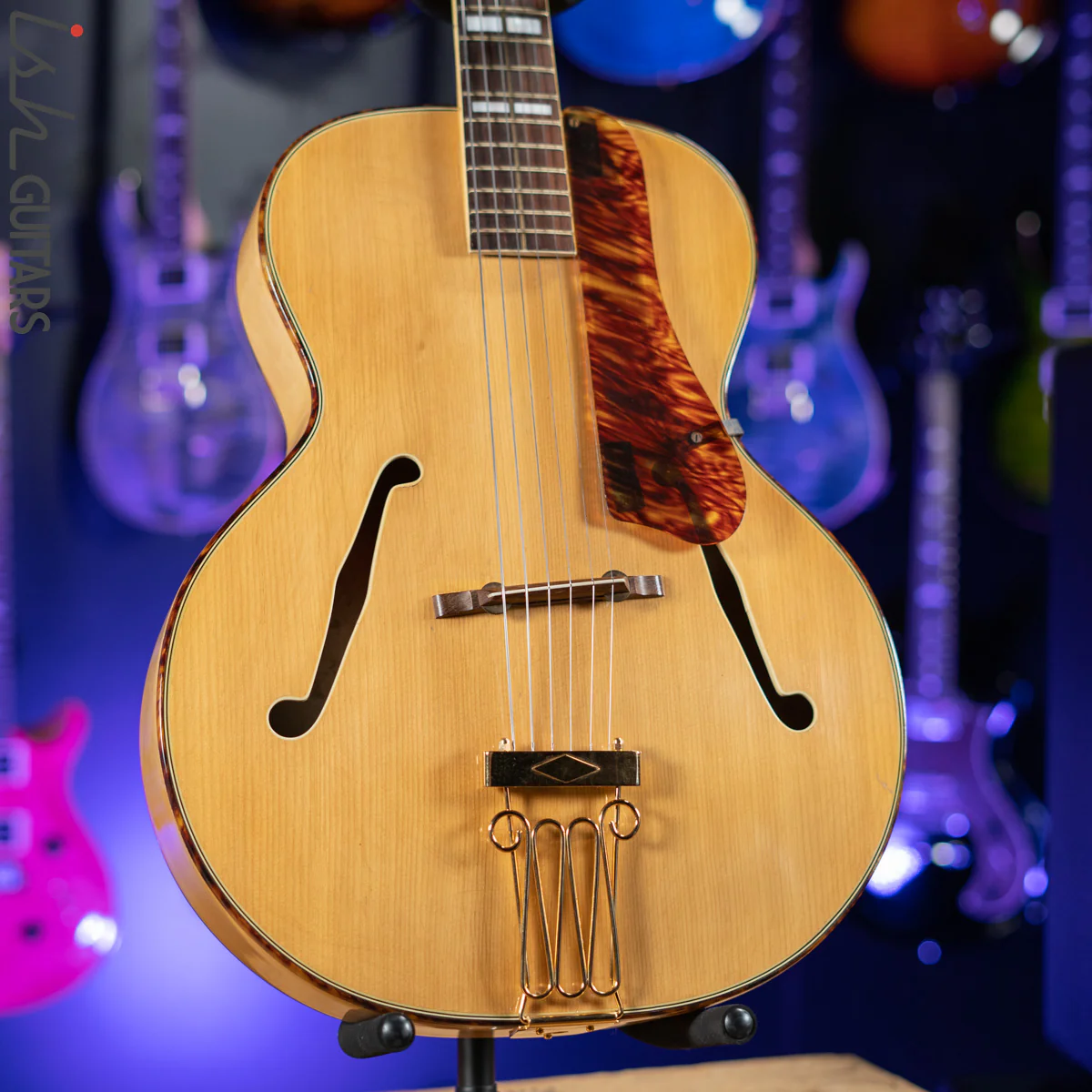 1940s Harmony Cremona Archtop Natural