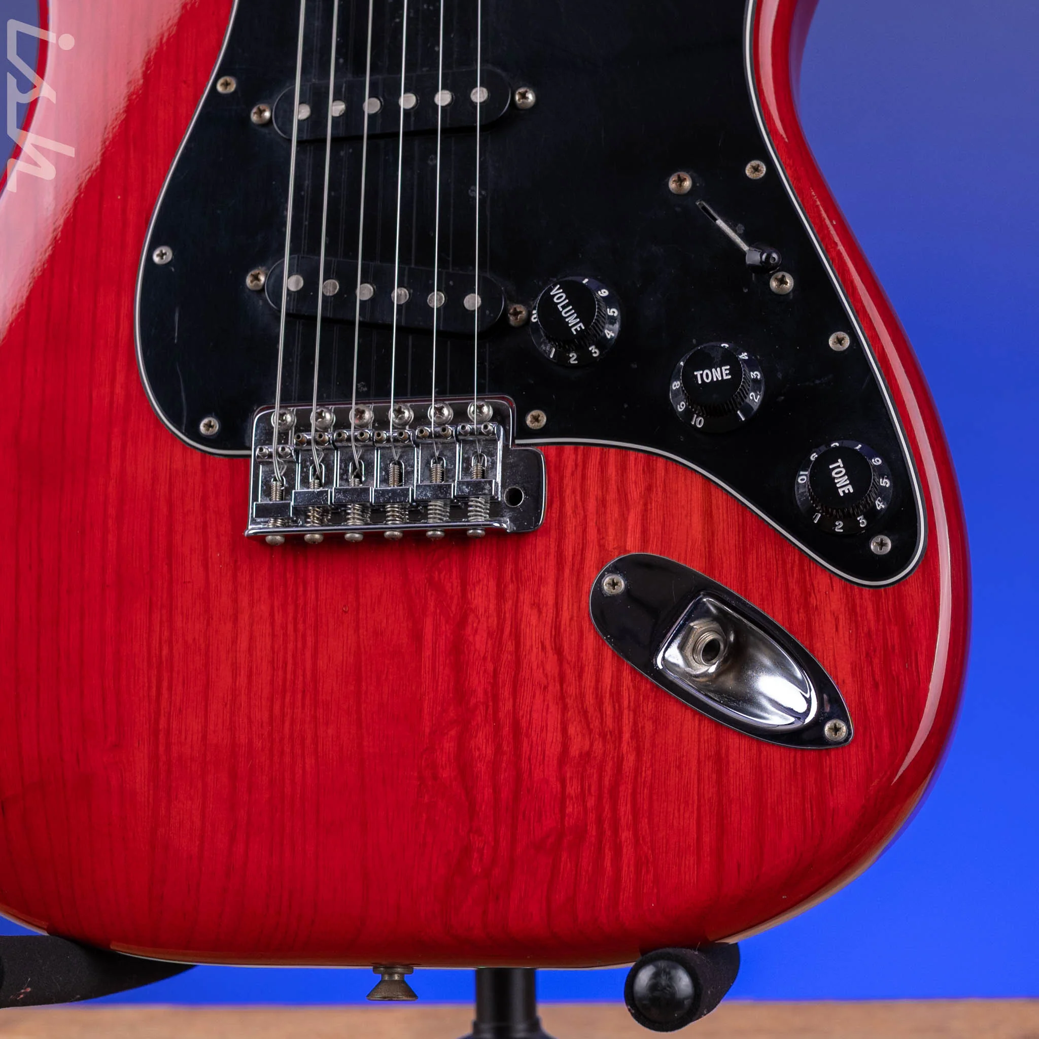 1979 Fender Stratocaster Transparent Red - Image 5