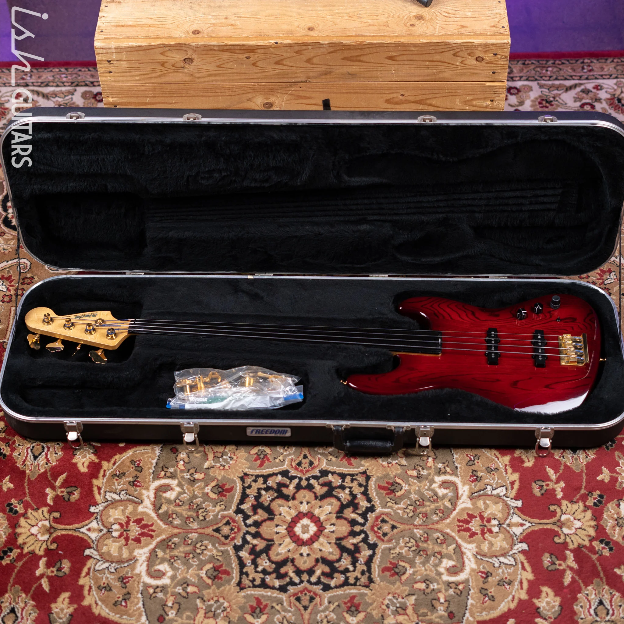 1989 Levinson Blade B4 See Thru Red - Image 18