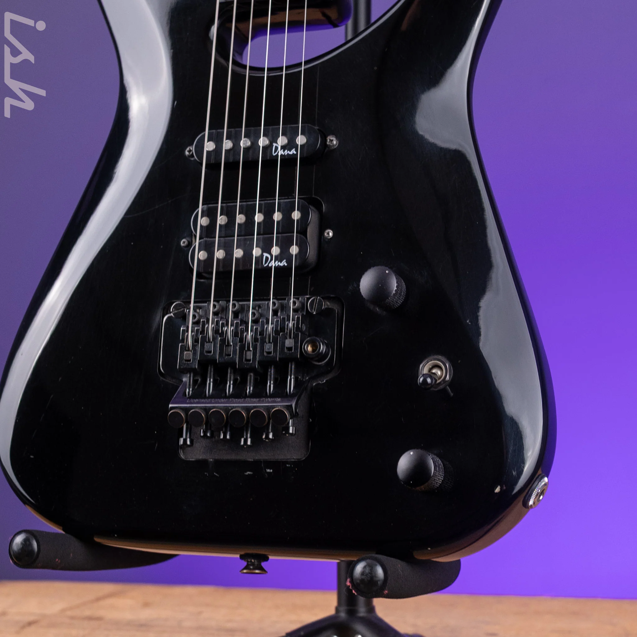 1990's Alvarez Dana Scoop Black Floyd Modulus Graphite Neck - Image 6