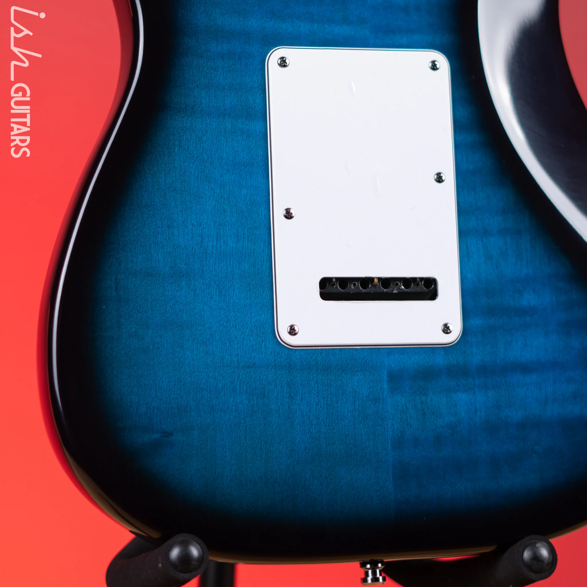 1991 Fender Stratocaster Ultra Blue Burst - Image 9