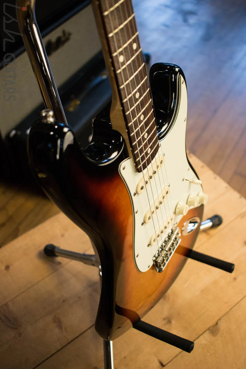 1996 Fender Custom Shop 1960 Stratocaster Three Tone Sunburst - Image 9
