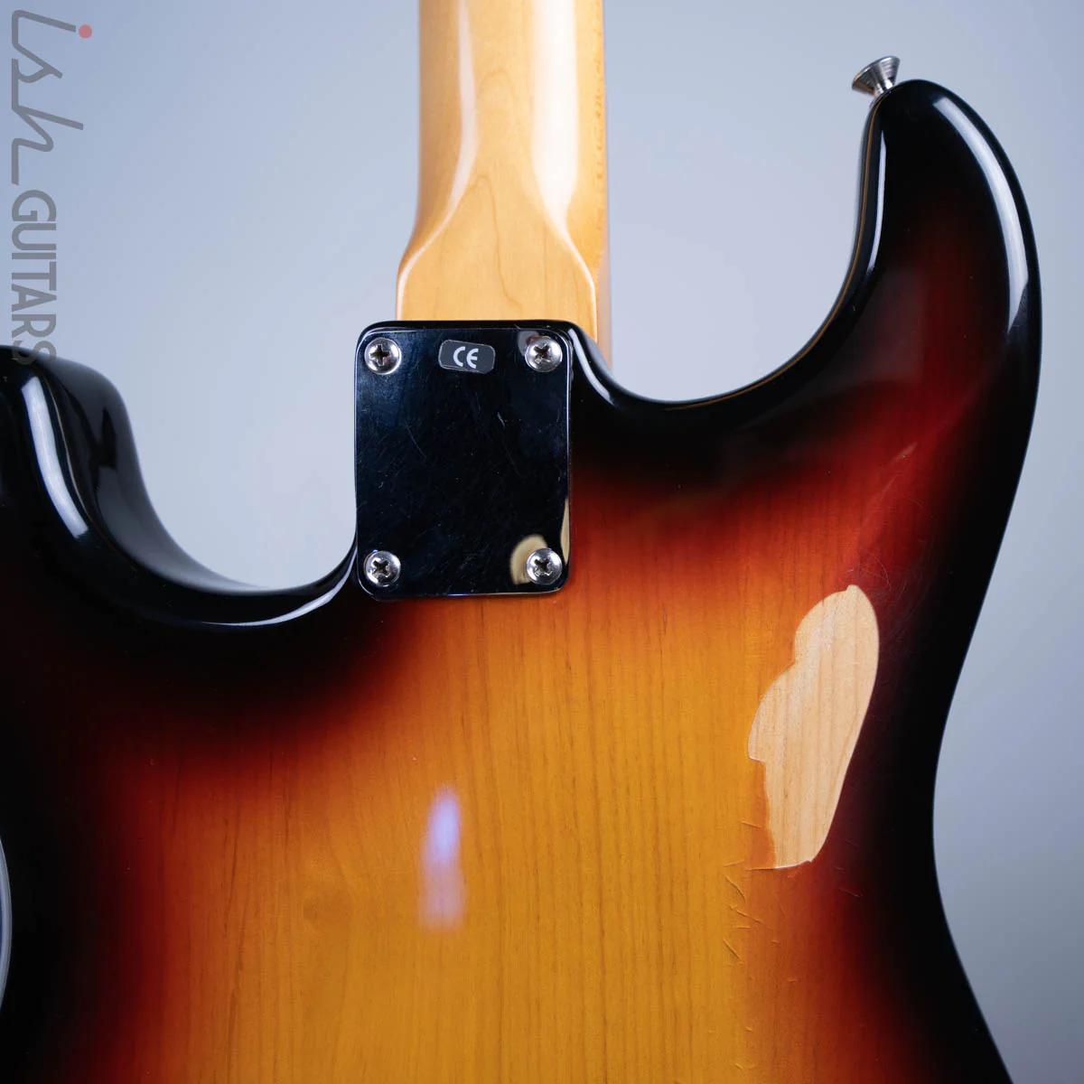 1996 Fender Robert Cray Signature Stratocaster Three Tone Sunburst - Image 8