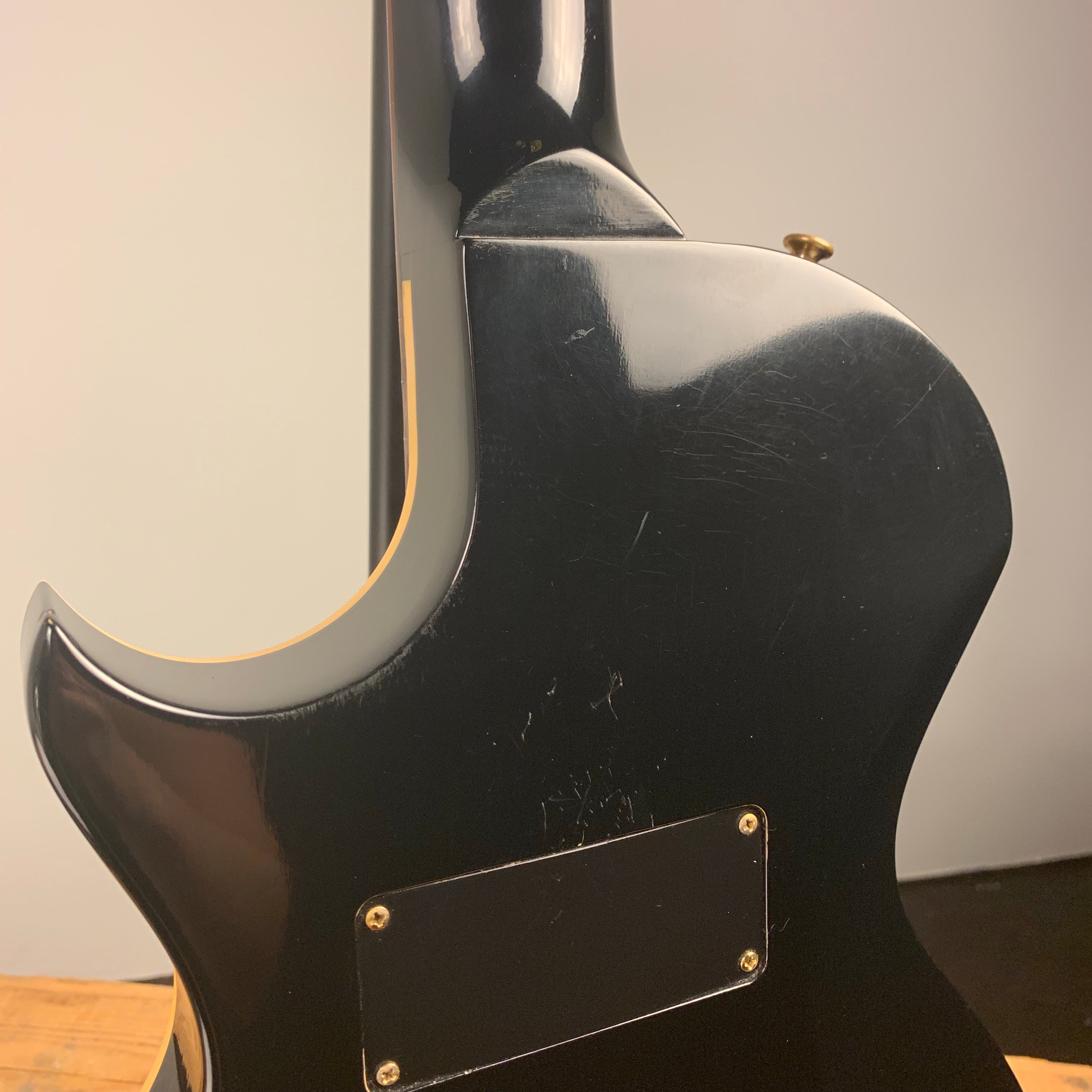 1997 Gibson BluesHawk Semihollow Black - Image 20