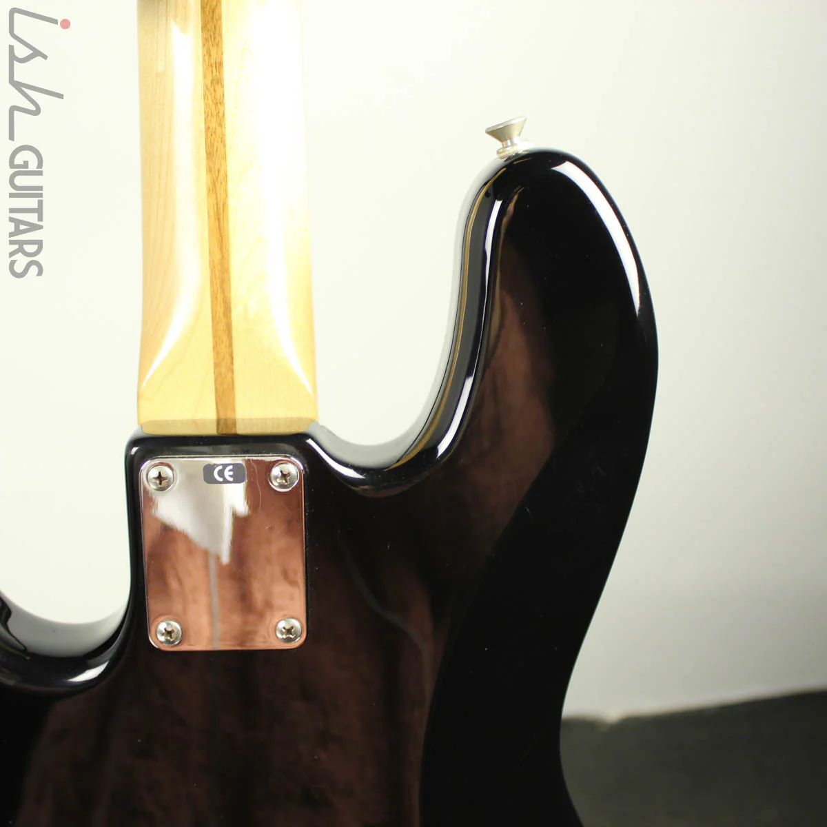 2000 Fender MIM Fretless Jazz Bass Black - Image 9