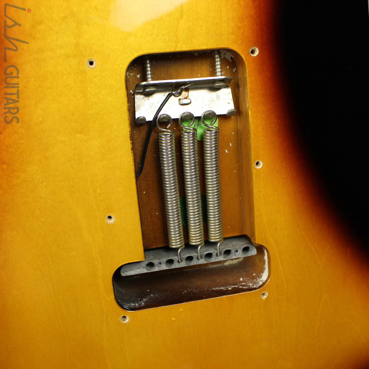 2000 Fender MIM Stratocaster Sunburst w/ Gold Anodized Pickguard - Image 12