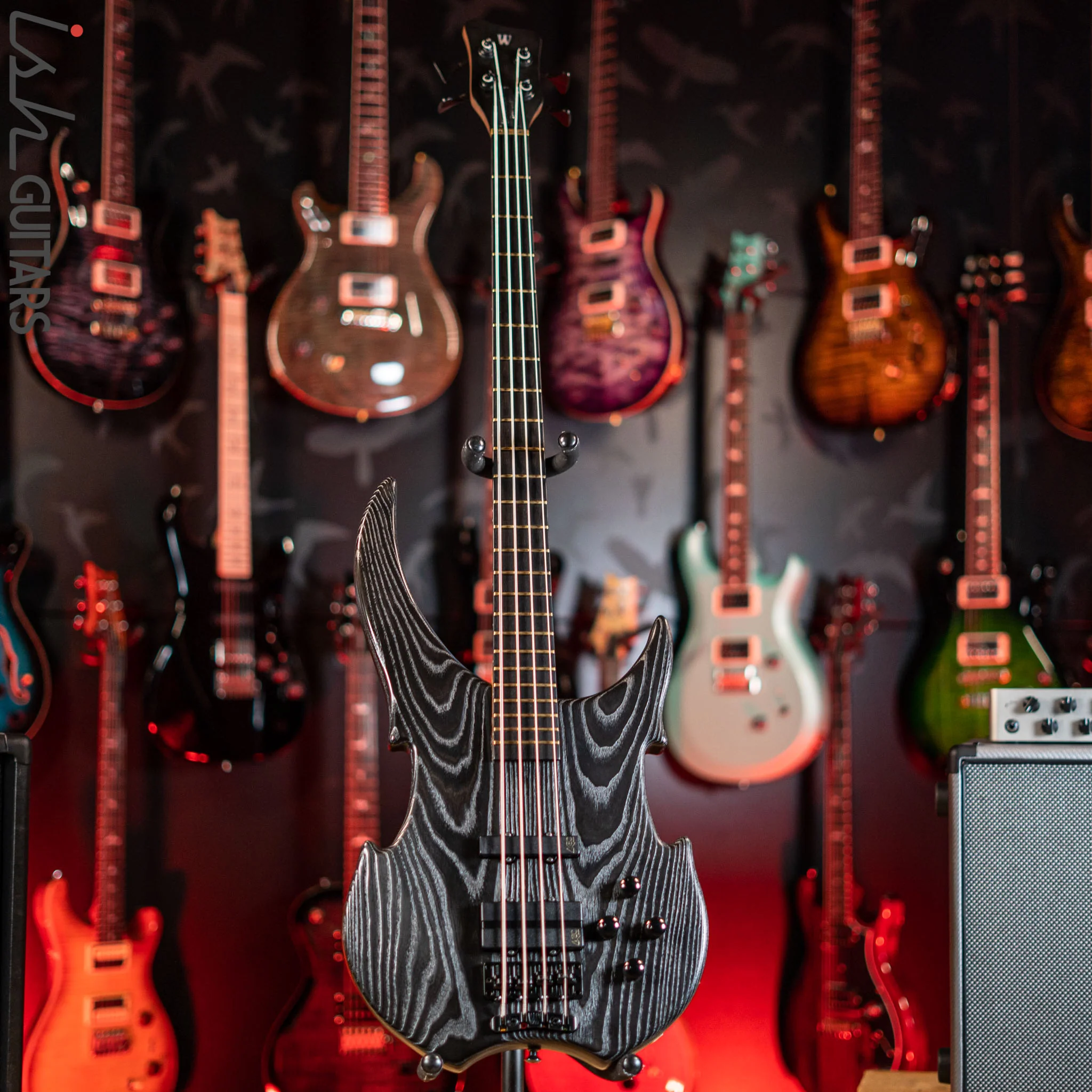2001 Warwick Vampyre Dark Lord Black - Image 2