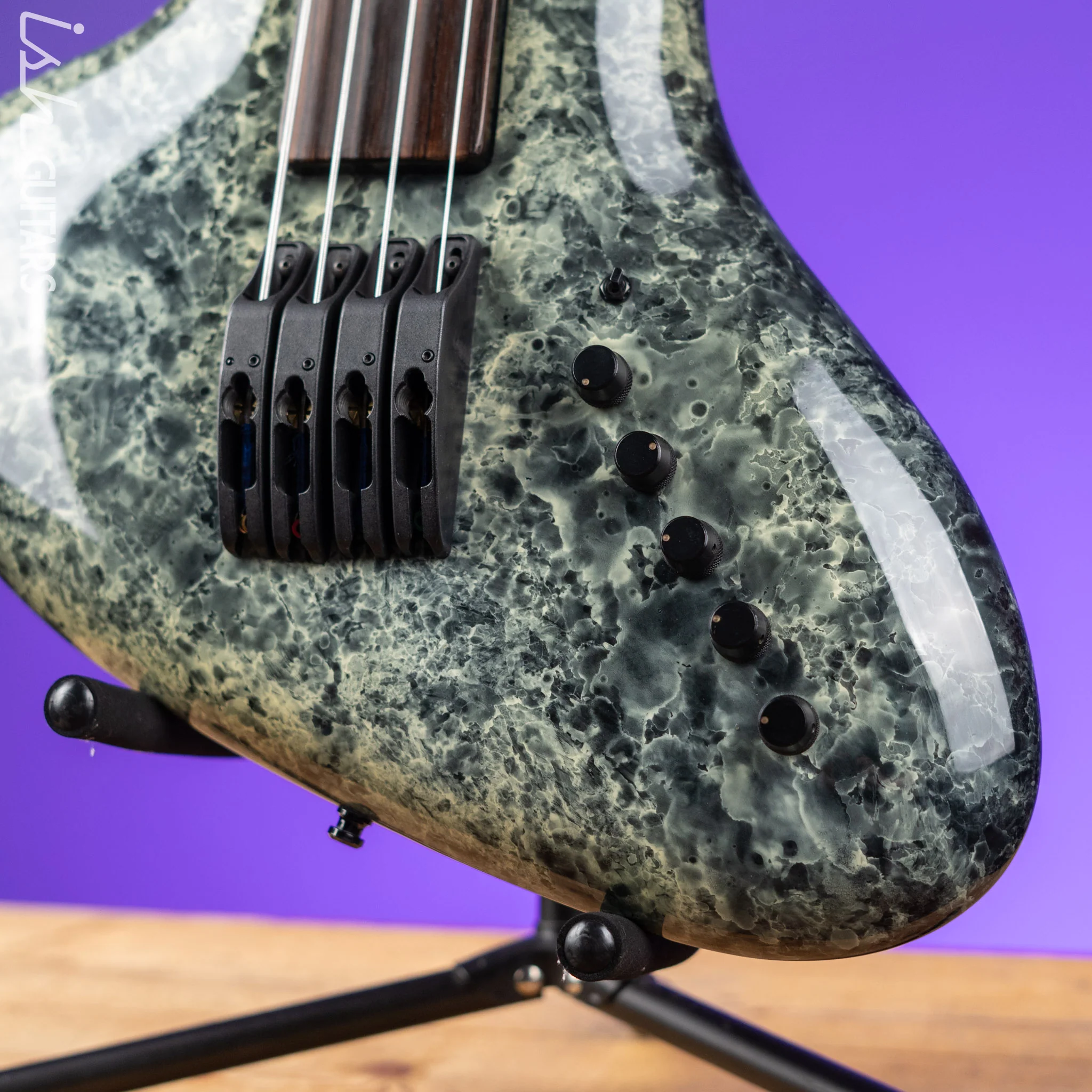 2002 Ritter Raptor Fretless 4-String Bass Marble - Image 4