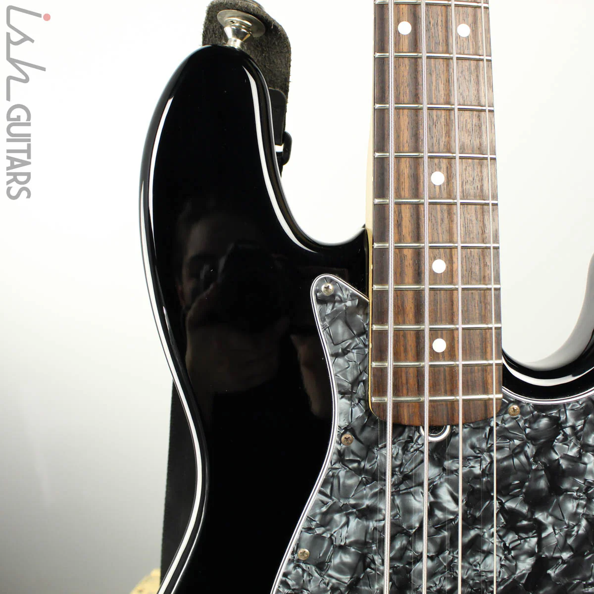 2004 Fender Jazz Bass Standard MIM Black - Image 3