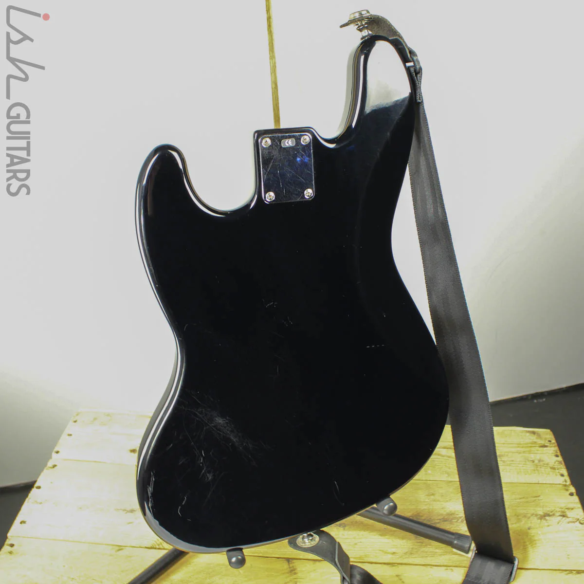 2004 Fender Jazz Bass Standard MIM Black - Image 8