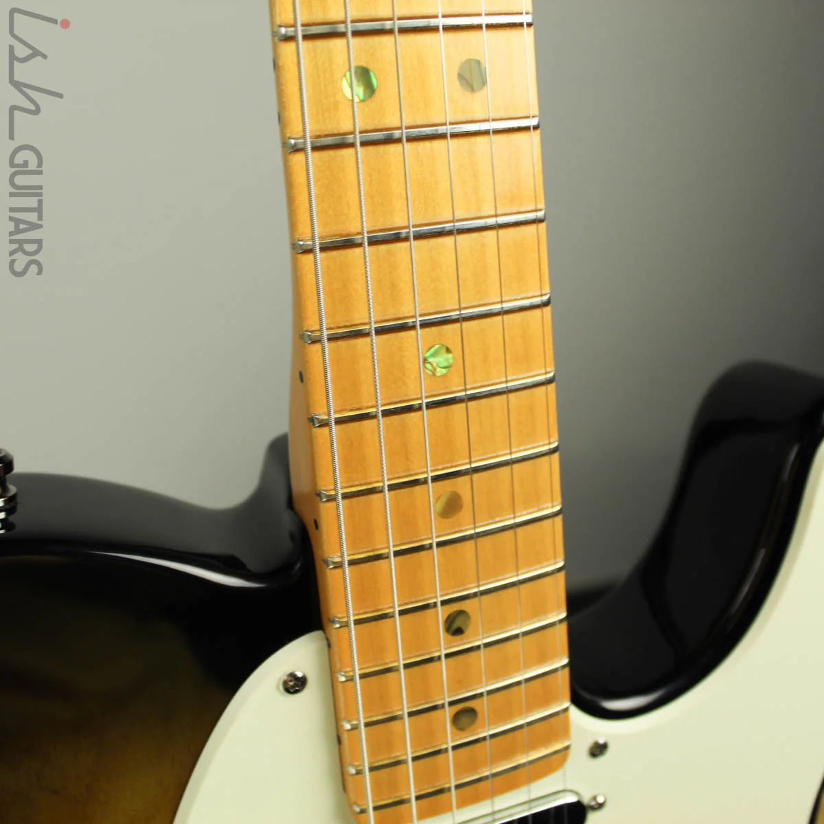 2006 Fender Telecaster Deluxe Sunburst - Image 5
