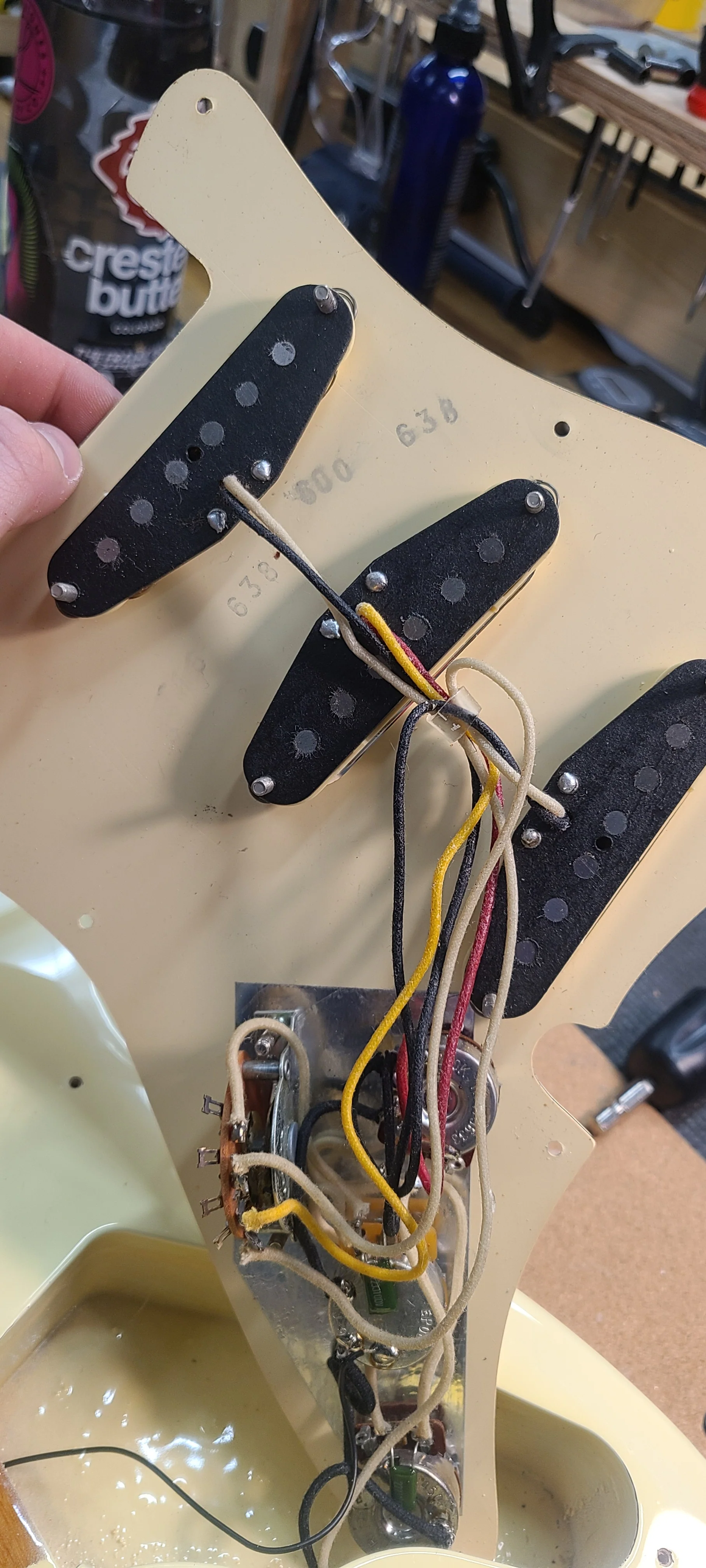 2005 G&L Legacy USA Electric Guitar Cream - Image 21