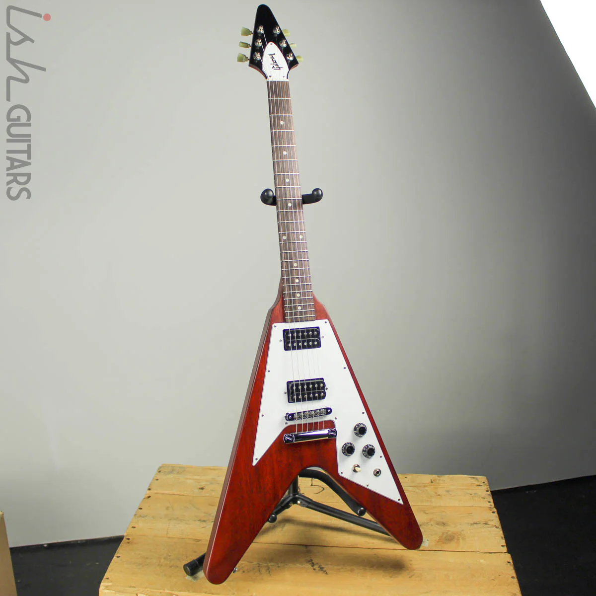 2006 Gibson Flying V Faded Cherry - Image 2
