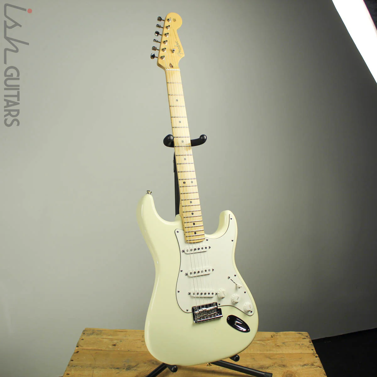 2011 Fender Stratocaster American Standard - Image 2