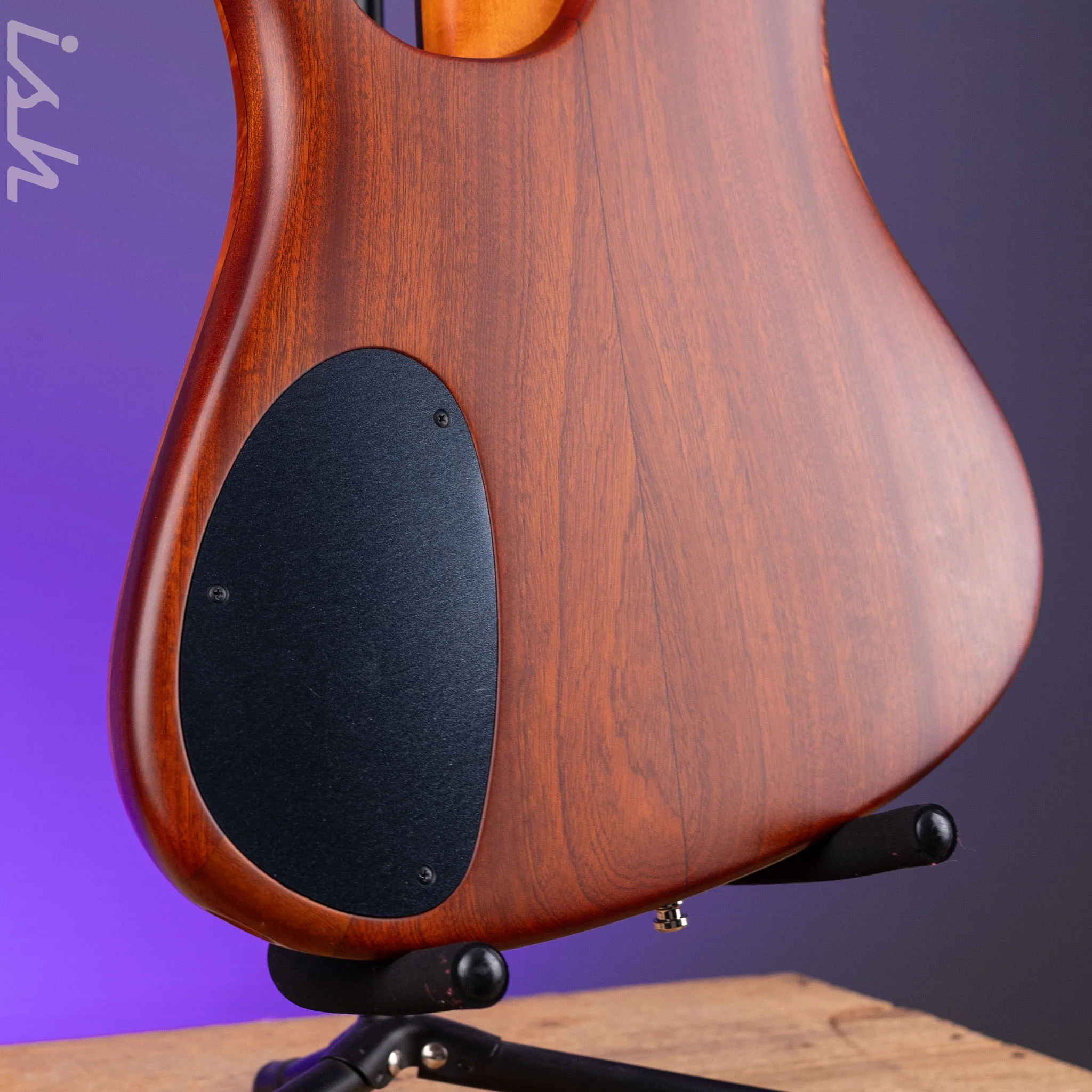 2011  Lefay Singer 6 Short Scale - Image 12