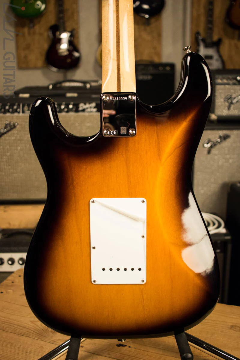 2014 Fender American Vintage Reissue ‘54 Stratocaster Sunburst Limited Edition - Image 7