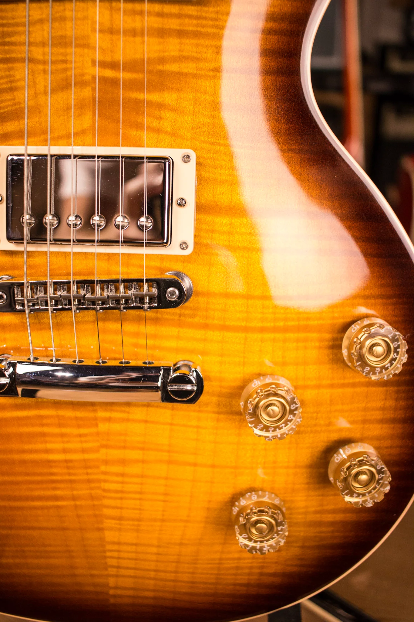 2014 Gibson Les Paul Standard Flamed Top - Image 4