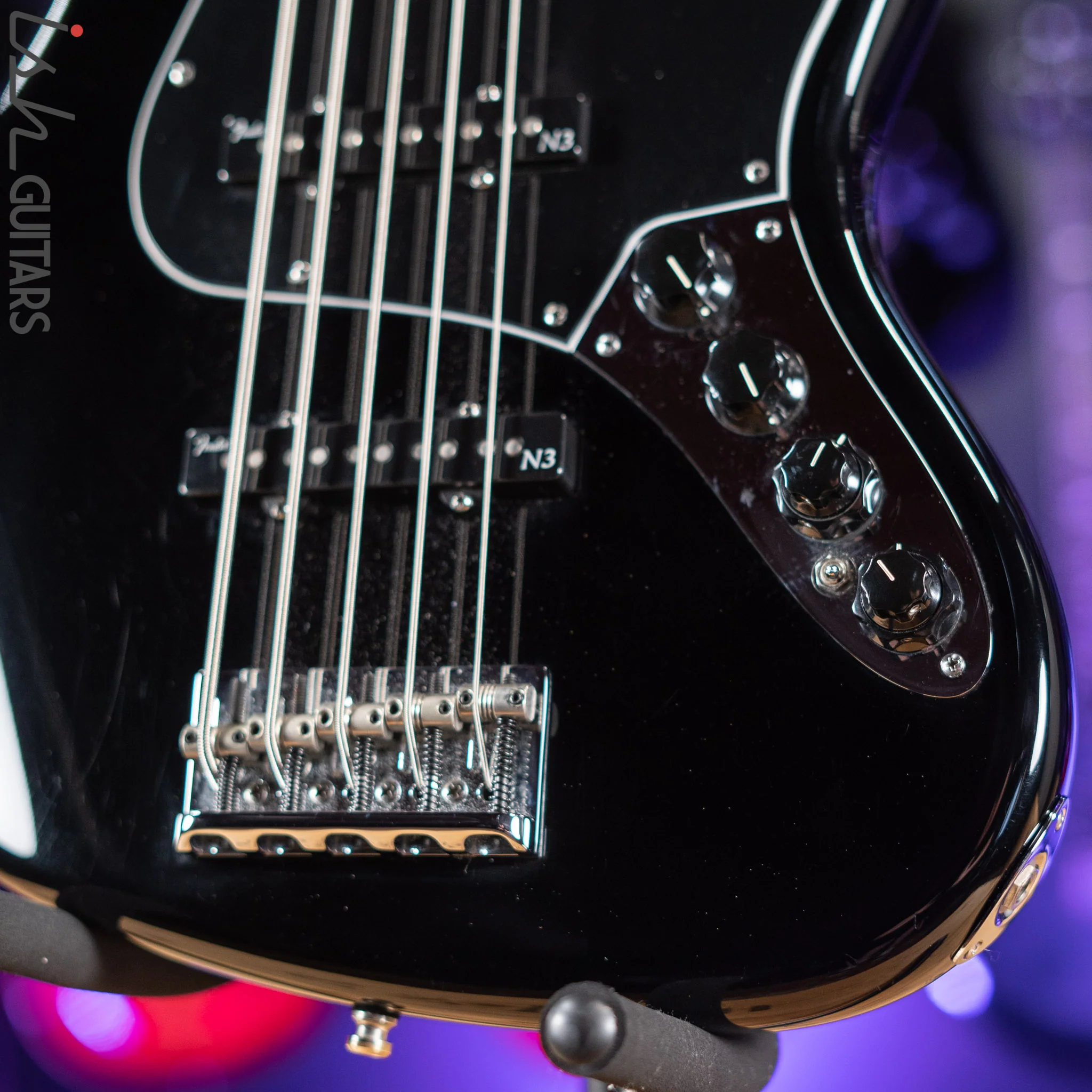 2015 Fender American Deluxe Jazz Bass Black - Image 4
