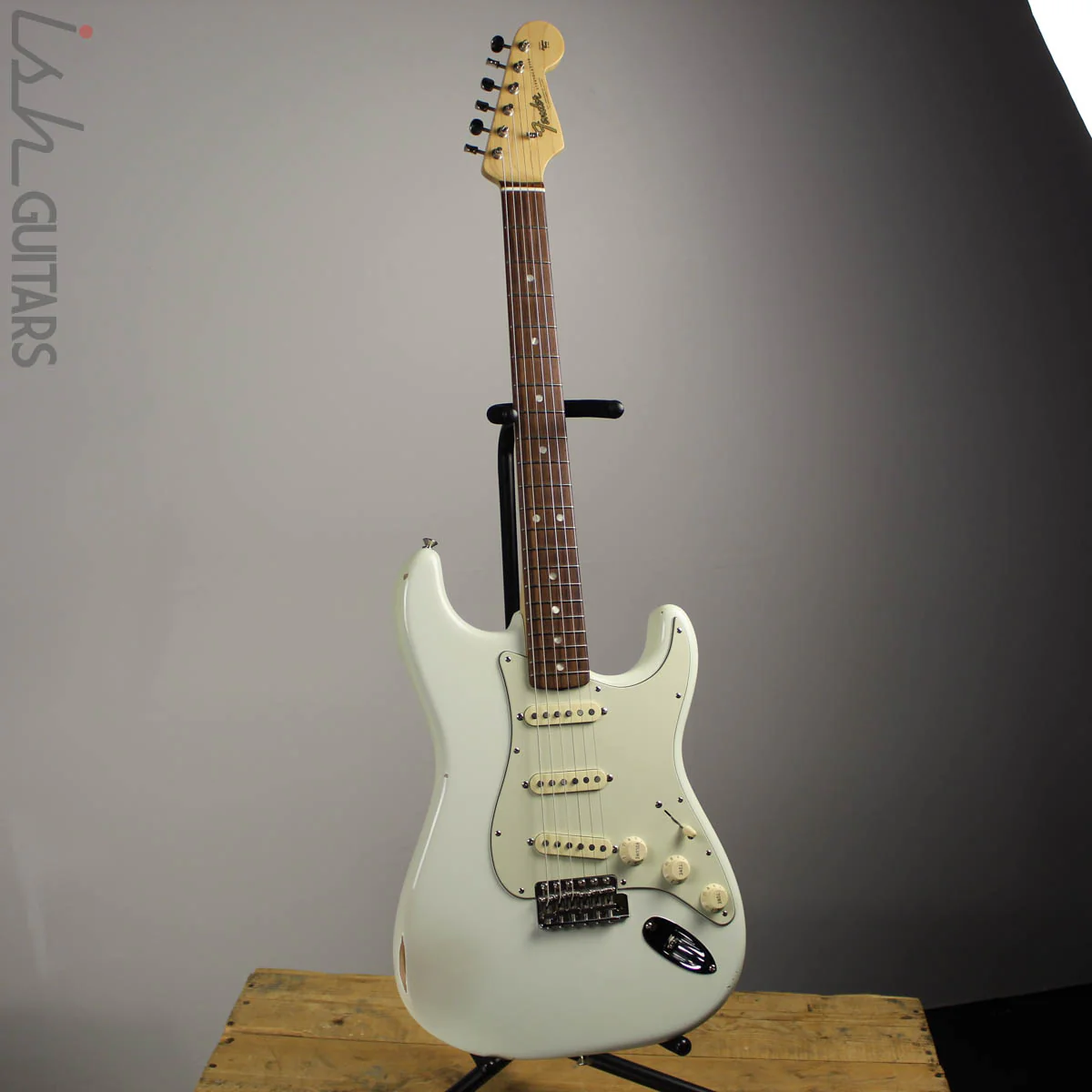 2016 Fender American Vintage ‘65 Reissue Stratocaster Olympic White - Image 2