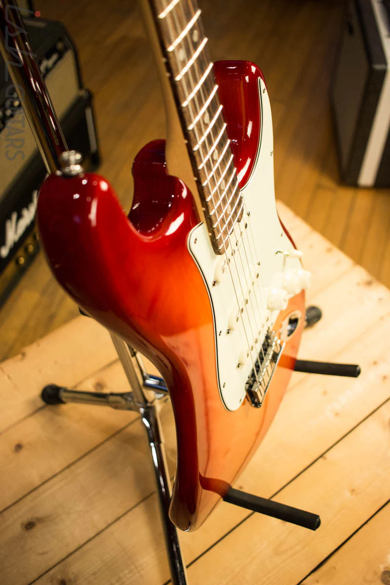 2016 Fender USA Elite Stratocaster Aged Cherry Burst - Image 6