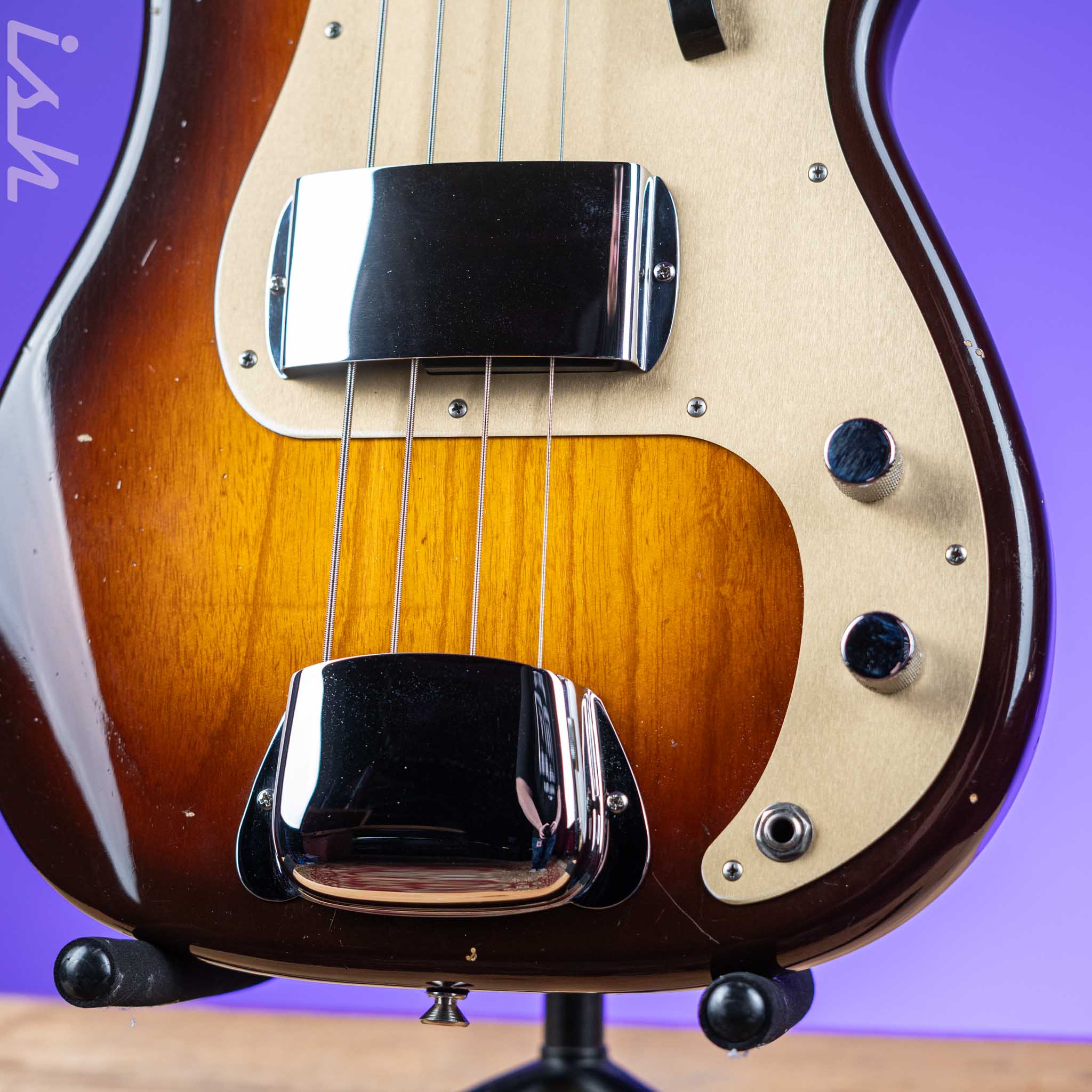 2017 Fender Custom Shop Relic 1957 P Bass Journeyman 2-Tone Sunburst RW Neck - Image 4