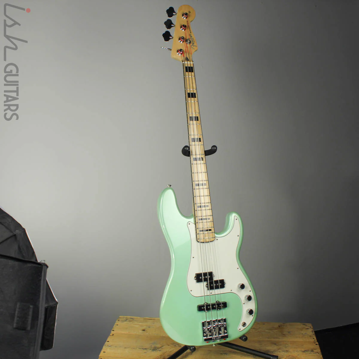 2017 Fender FSR PJ Bass Seafoam Pearl - Image 2