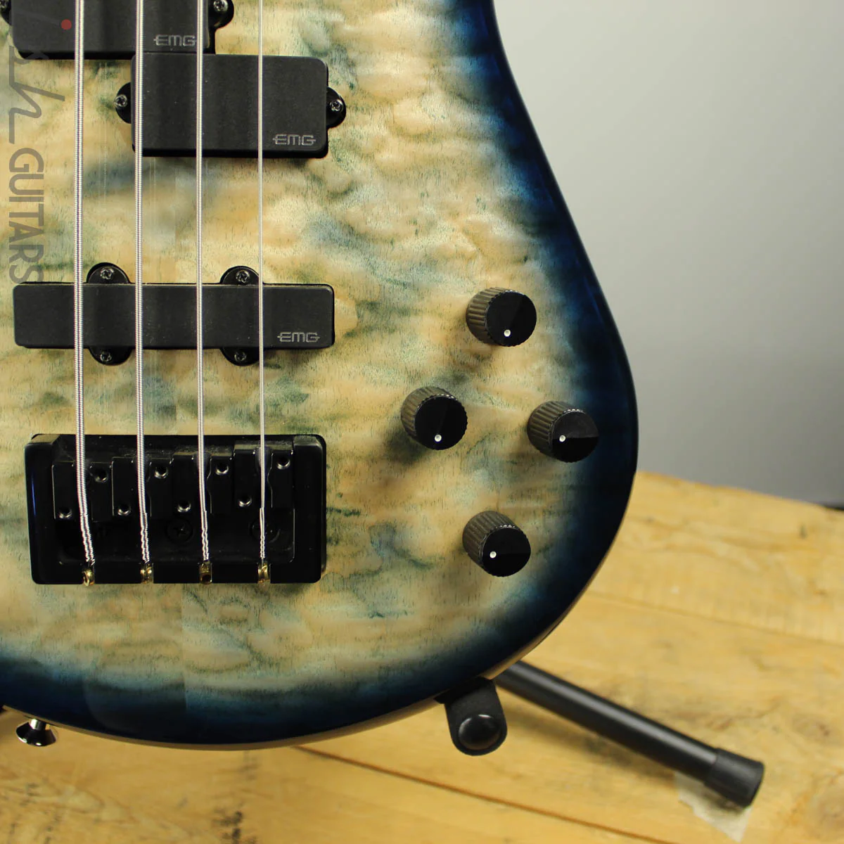 2017 Spector Legend 4 String Neck Thru Faded Blue Gloss - Image 3