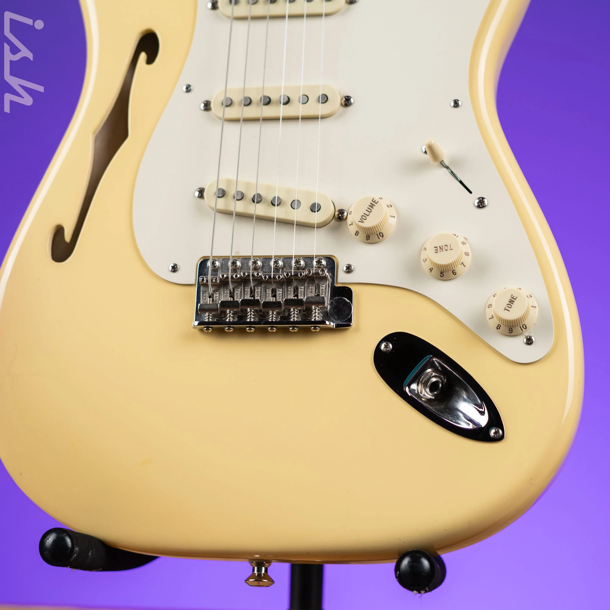 2018 Fender Eric Johnson Signature Thinline Strat Semi-Hollow Electric Guitar Vintage White - Image 4