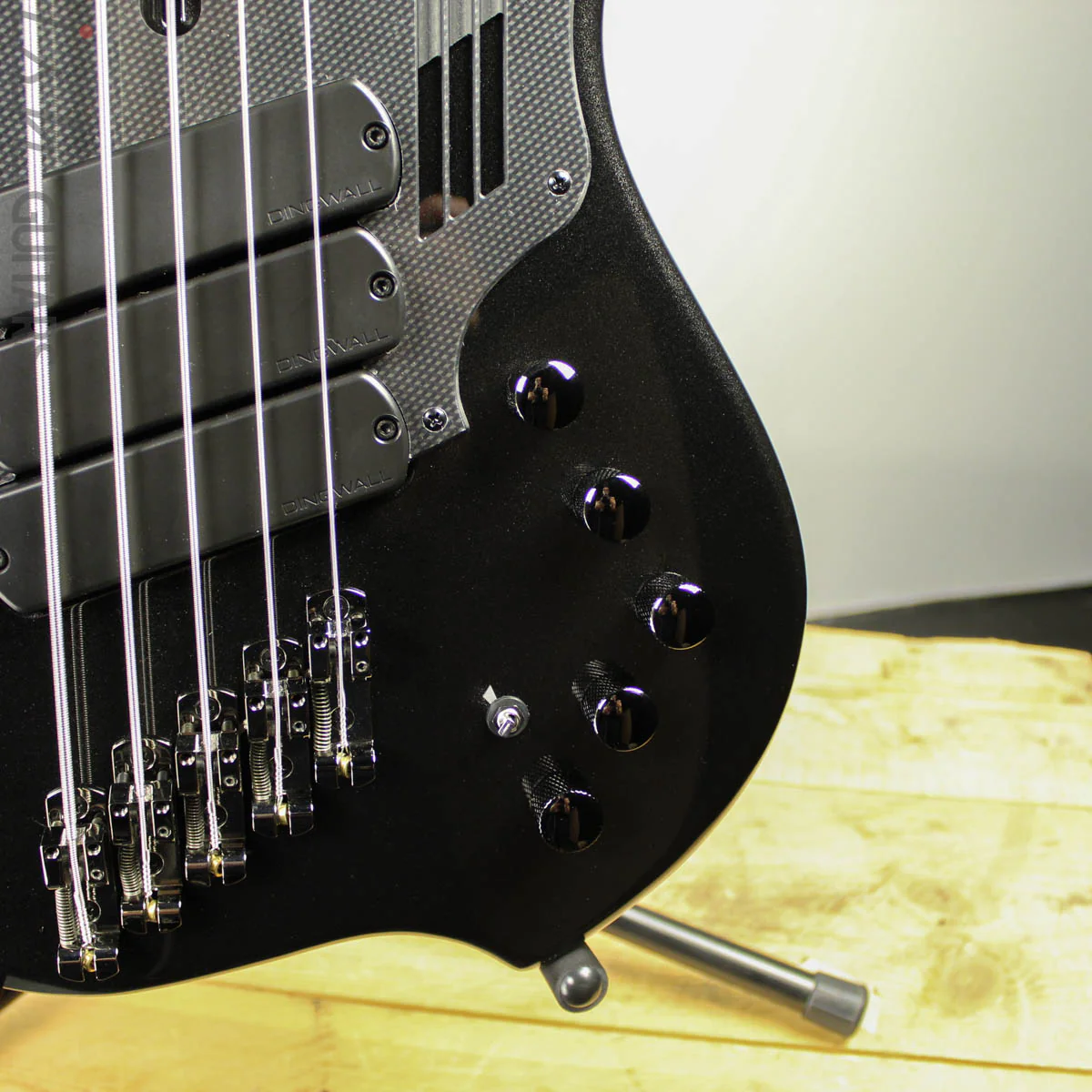 2019 Dingwall NG-3 5 String Metallic Black B-STOCK - Image 3