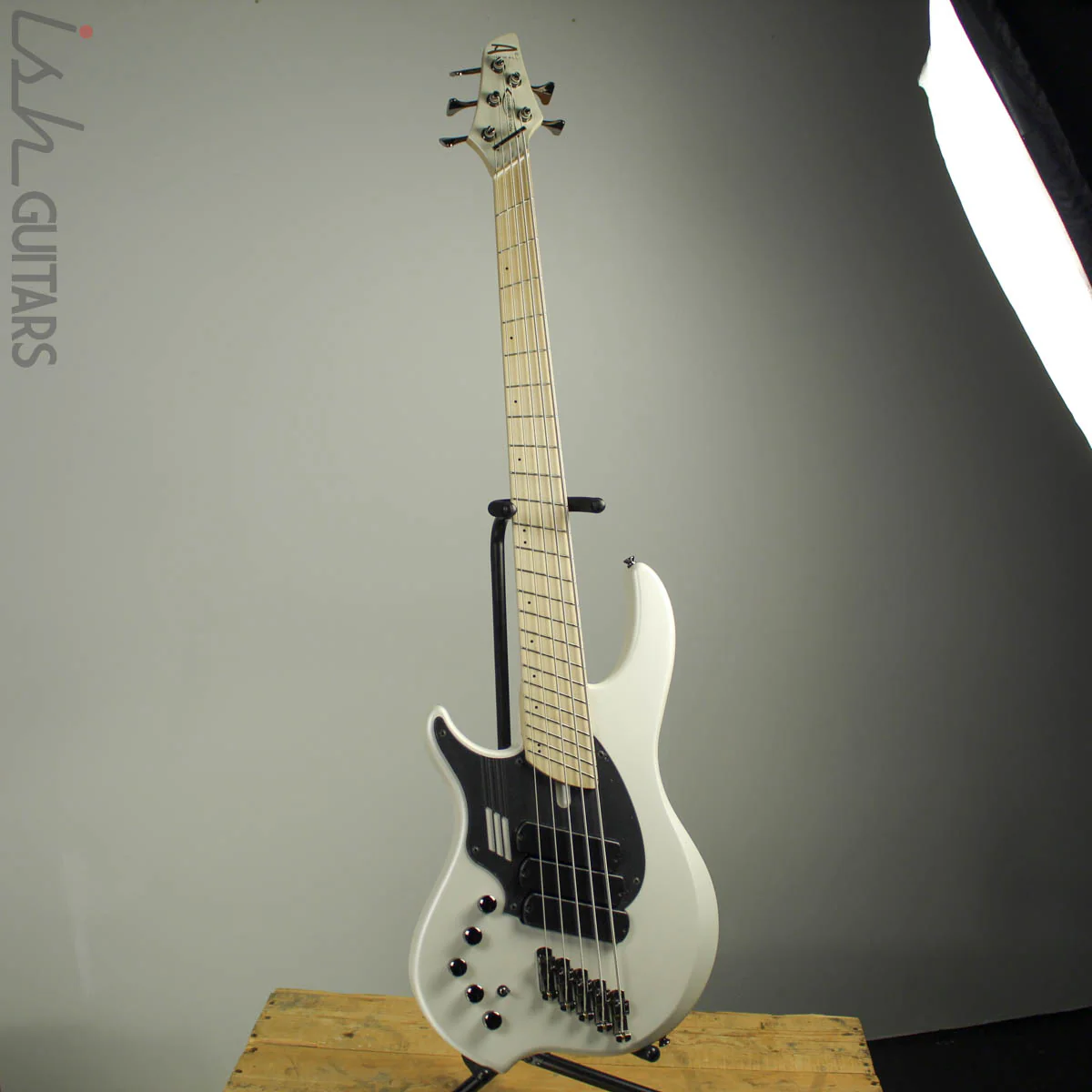 2019 Dingwall NG-3 Ducati Pearl White 5 String Left-Handed - Image 2