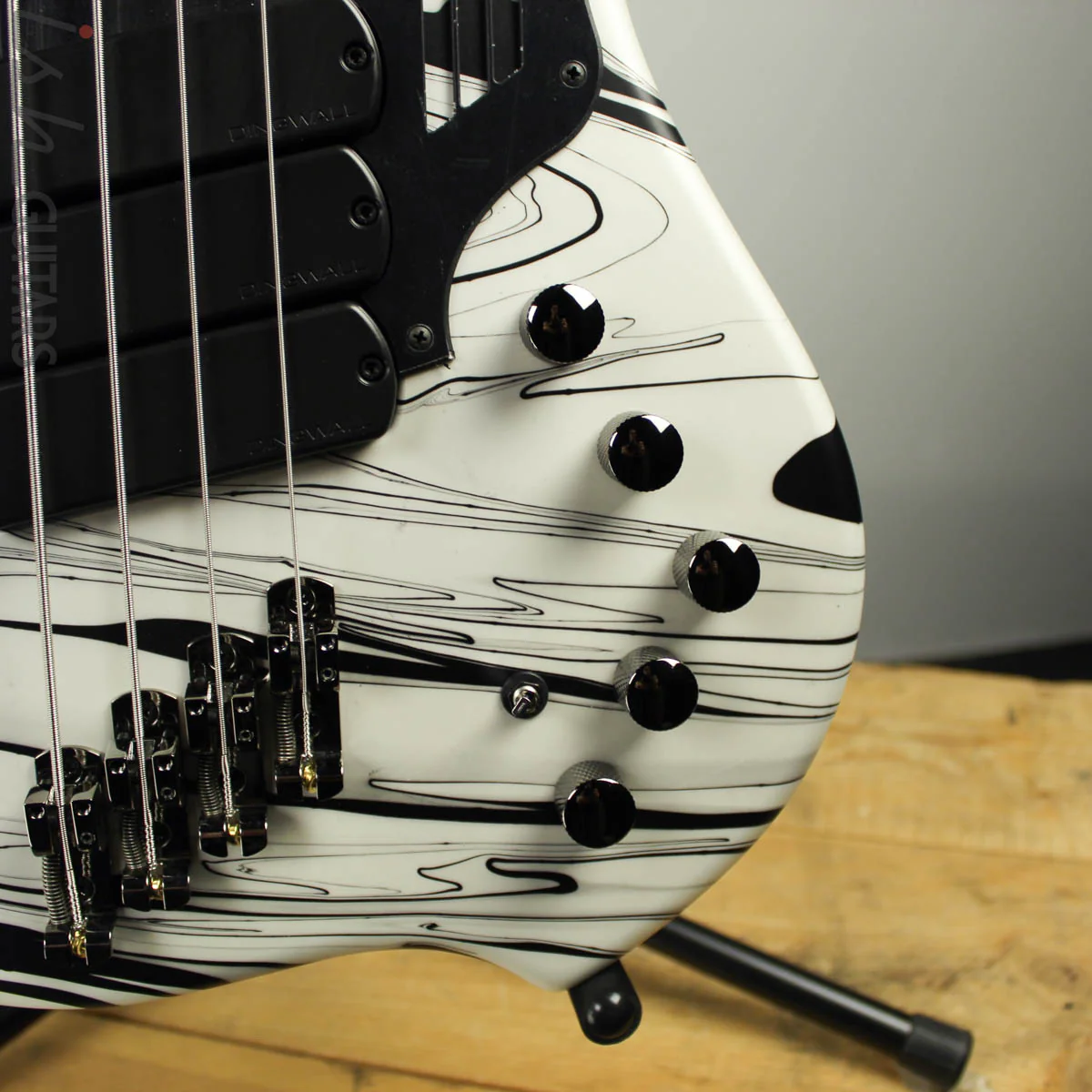 Dingwall NG3 4-String Ducati White Swirl B-Stock - Image 3
