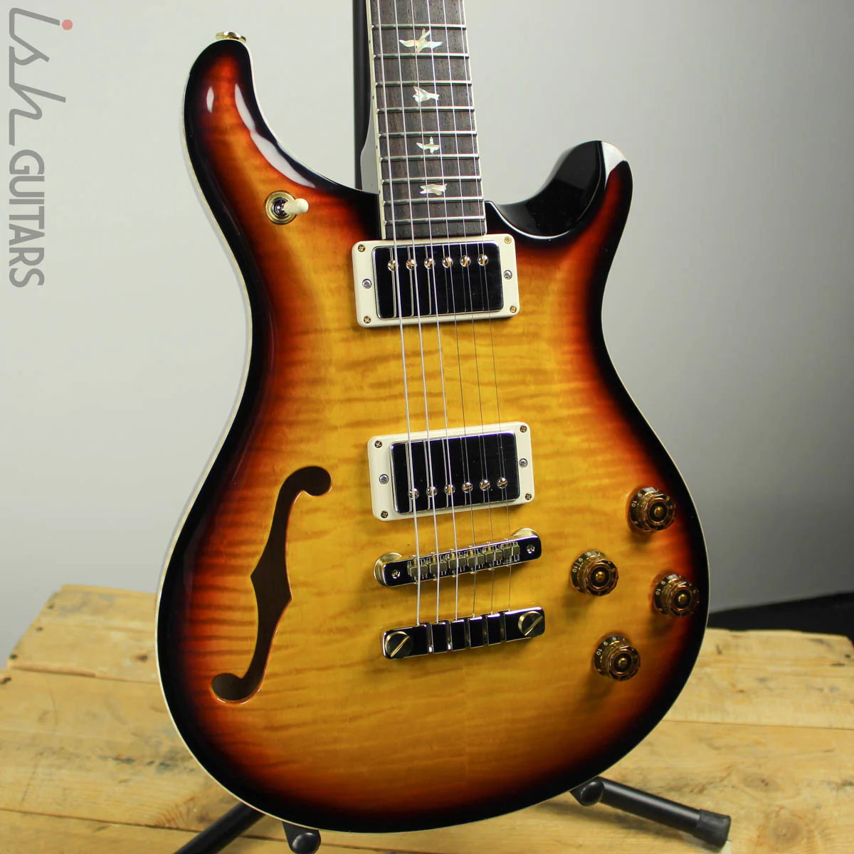 2019 Paul Reed Smith PRS McCarty 594 Semi Hollow 10 Top Tri-Color Sunburst
