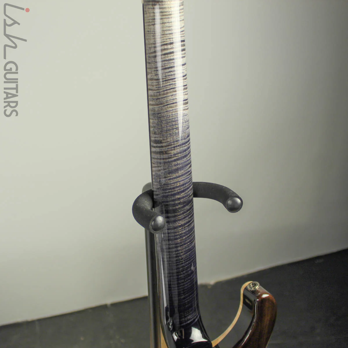 2019 PRS Modern Eagle V Private Stock Limited Frostbite Glow Smoked Purple Burst - Image 11