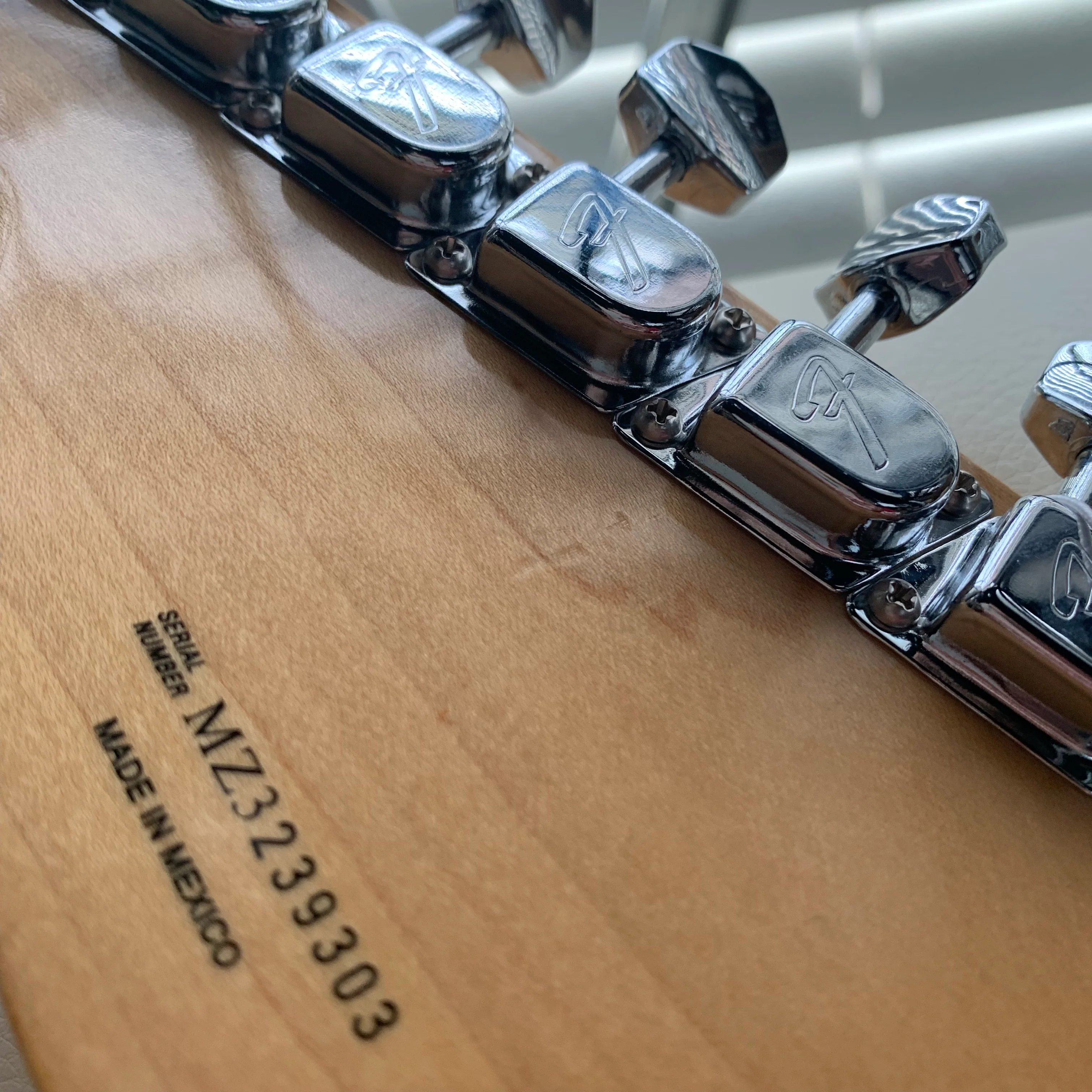 2003 Fender Stratocaster Shell Pink Nitro - Image 19