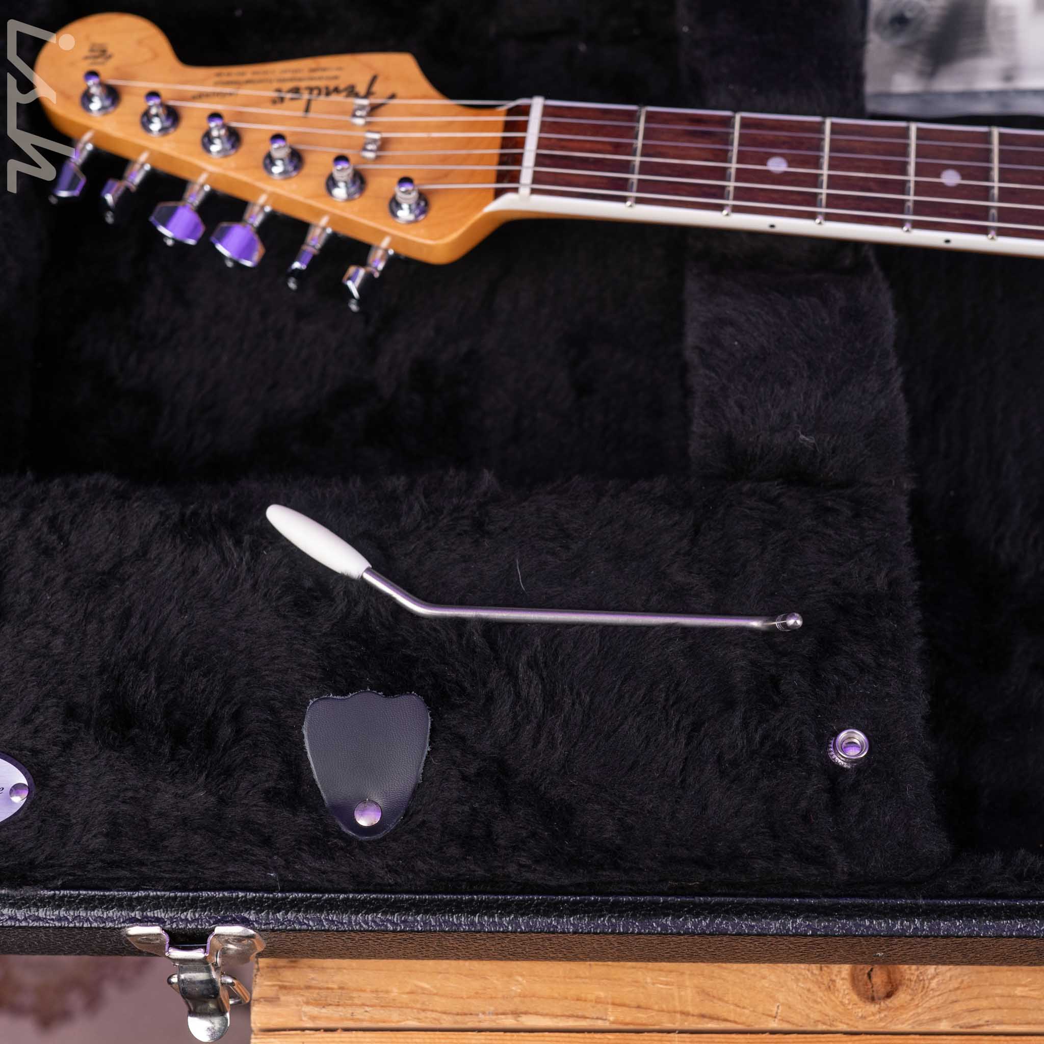 2020 Fender Kurt Cobain Signature NOS Jaguar 3-Color Sunburst - Image 17