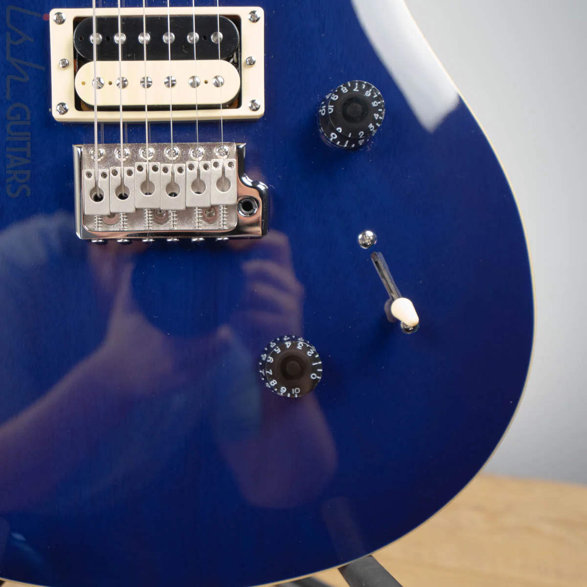 2020 PRS SE Standard 24 Translucent Blue - Image 4