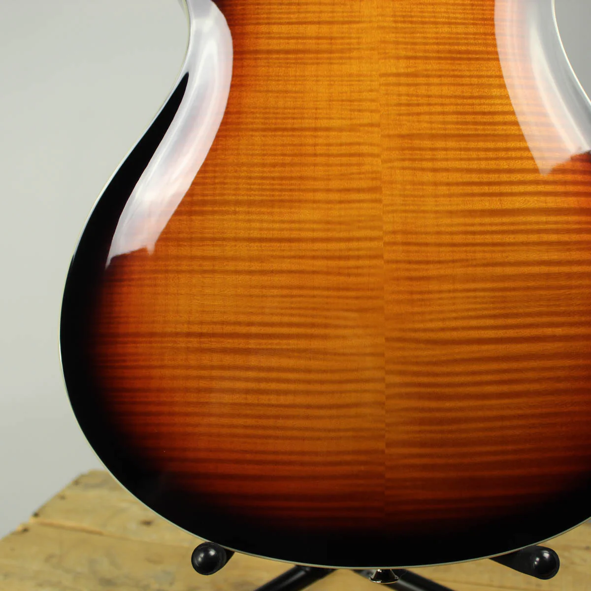 2020 PRS SE Hollowbody II Tricolor Sunburst - Image 8