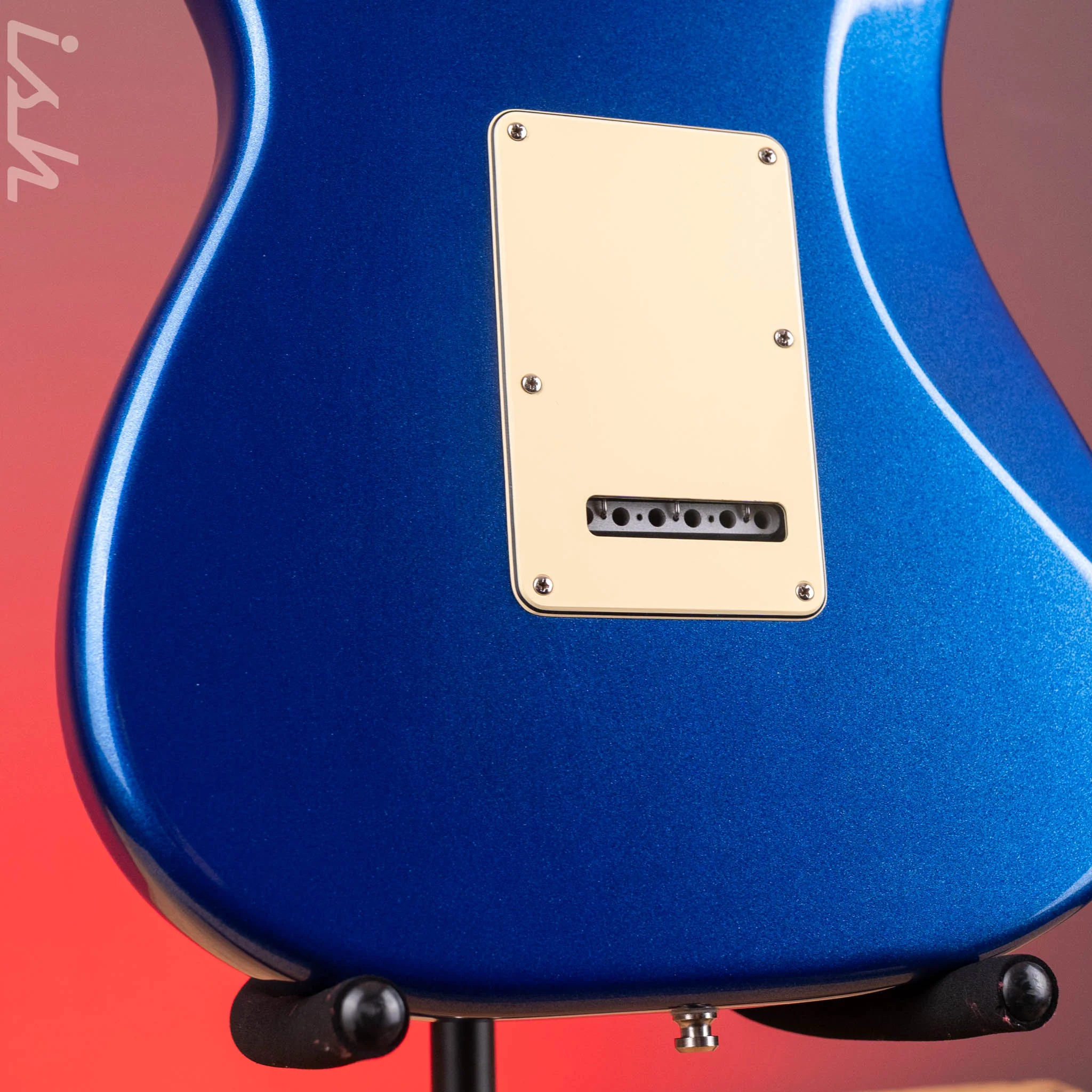 2021 Fender American Ultra Stratocaster Cobra Blue - Image 10