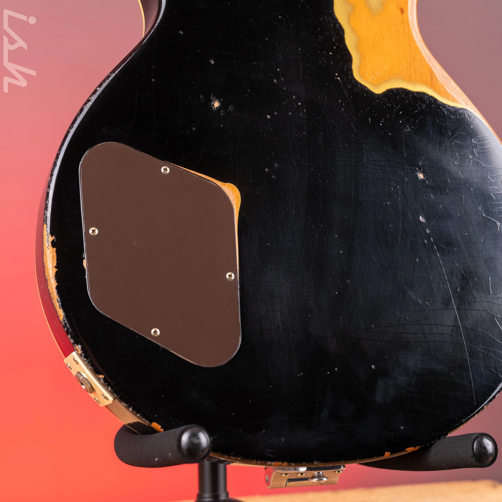 2021 Gibson Murphy Lab Heavy Relic Les Paul Standard 1956 Reissue Black Over Gold w/ Bigsby - Image 10