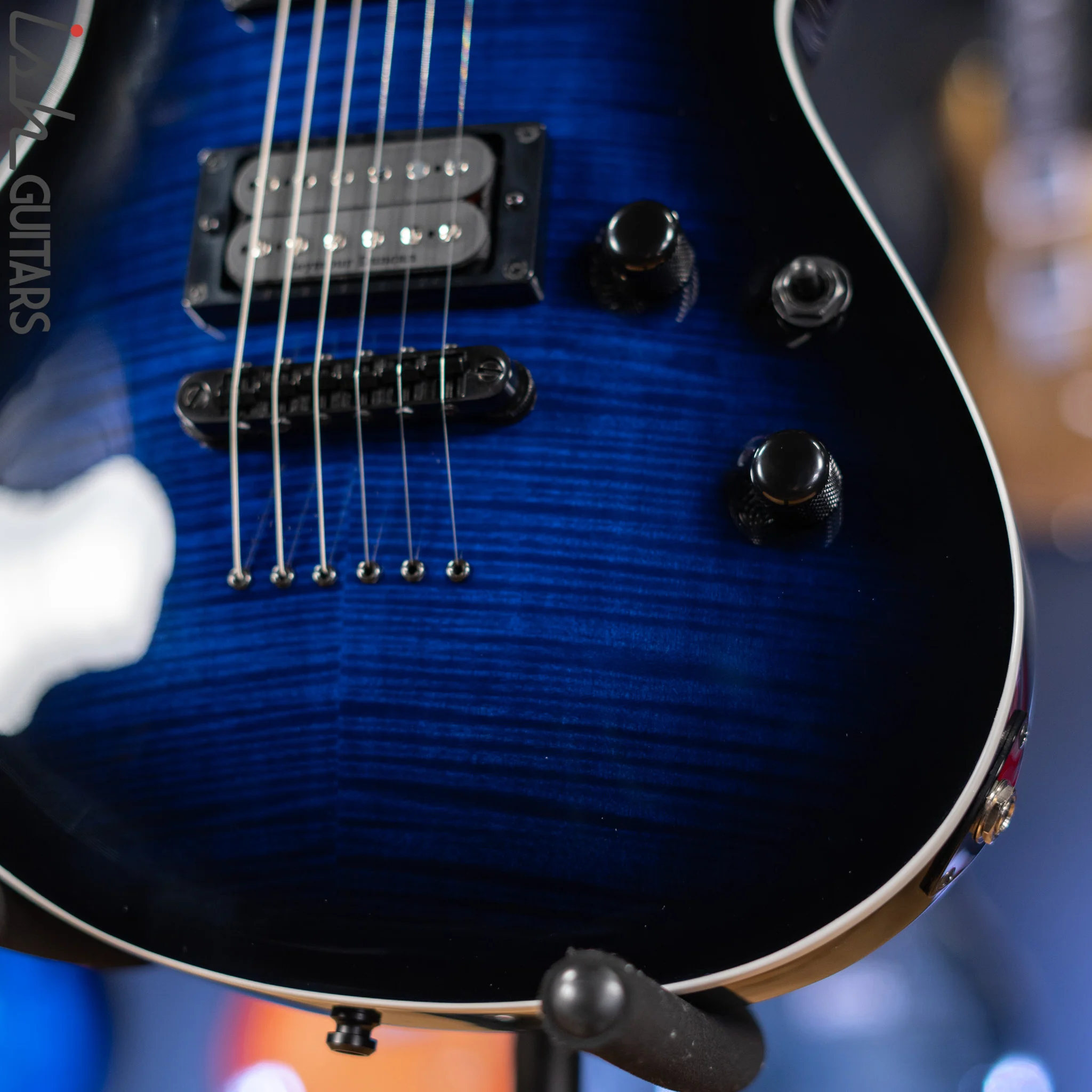 2022 ESP E-II Horizon III Flame Maple Reindeer Blue Gloss - Image 4