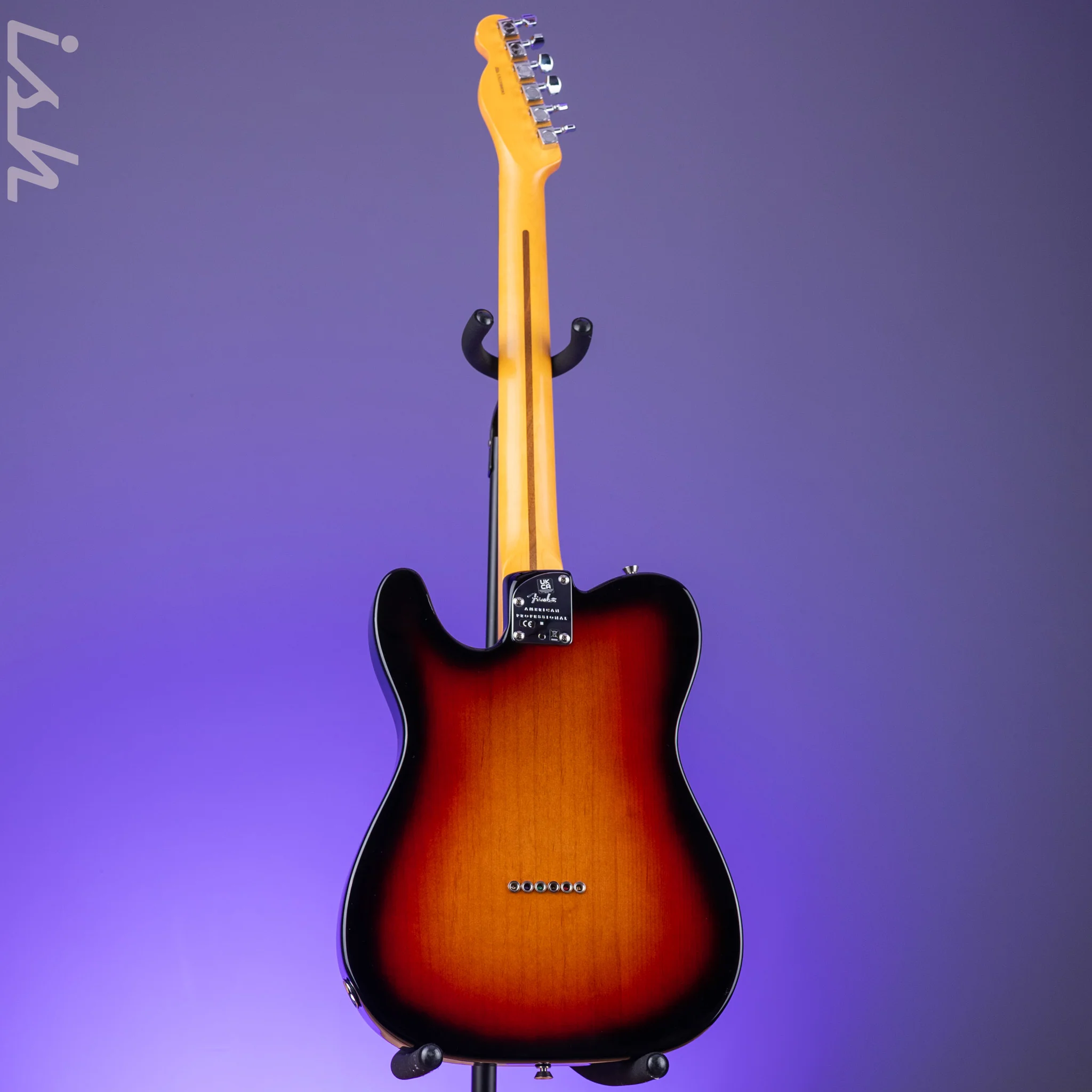 2022 Fender American Pro II Telecaster Sunburst - Image 9