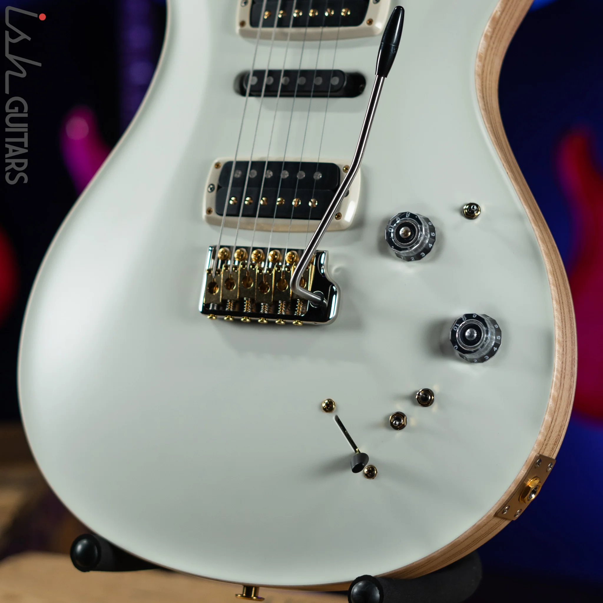 PRS Wood Library Modern Eagle V Satin Antique White - Image 4