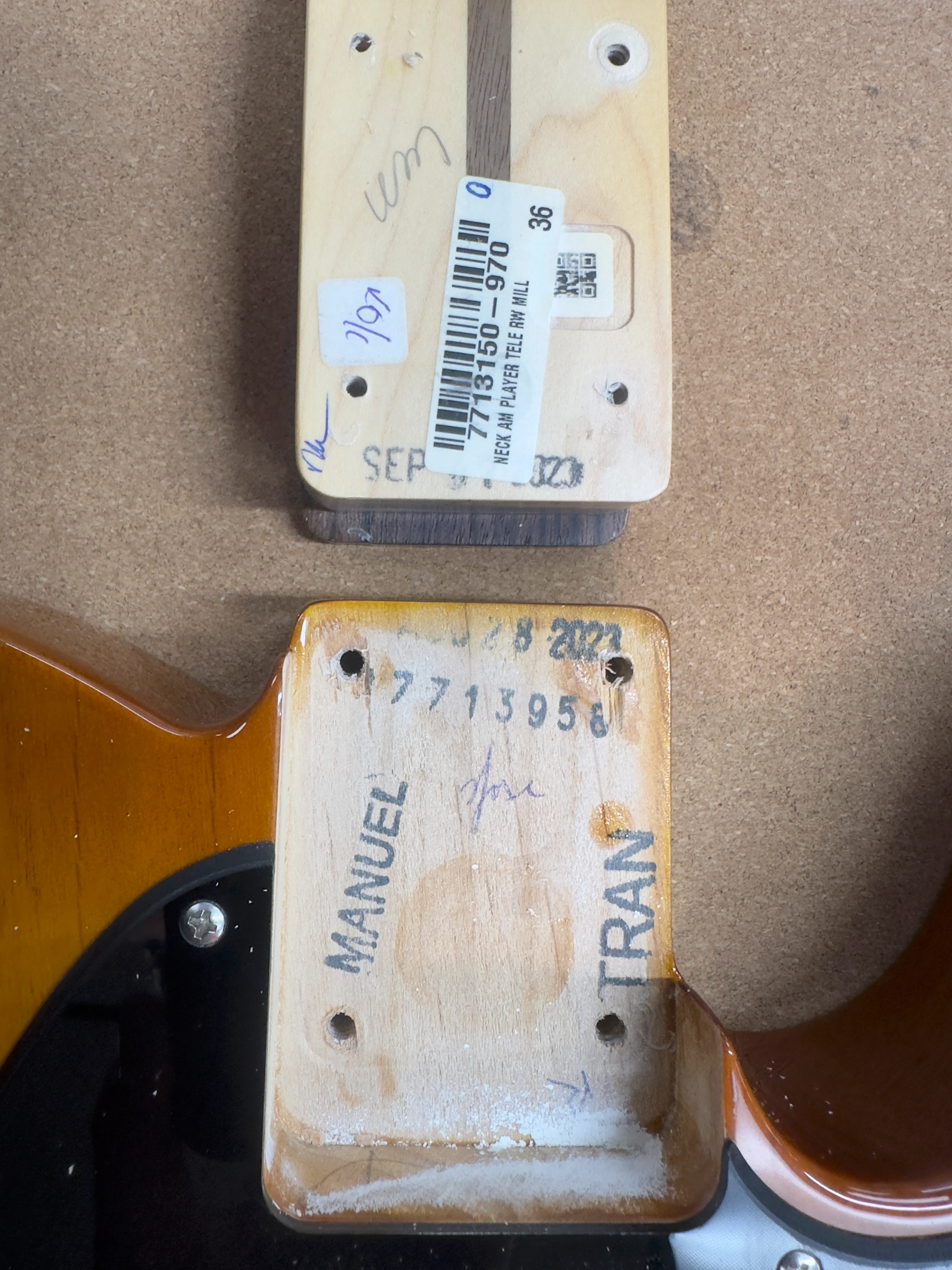 2023 Fender American Performer Telecaster Honey Burst - Image 15