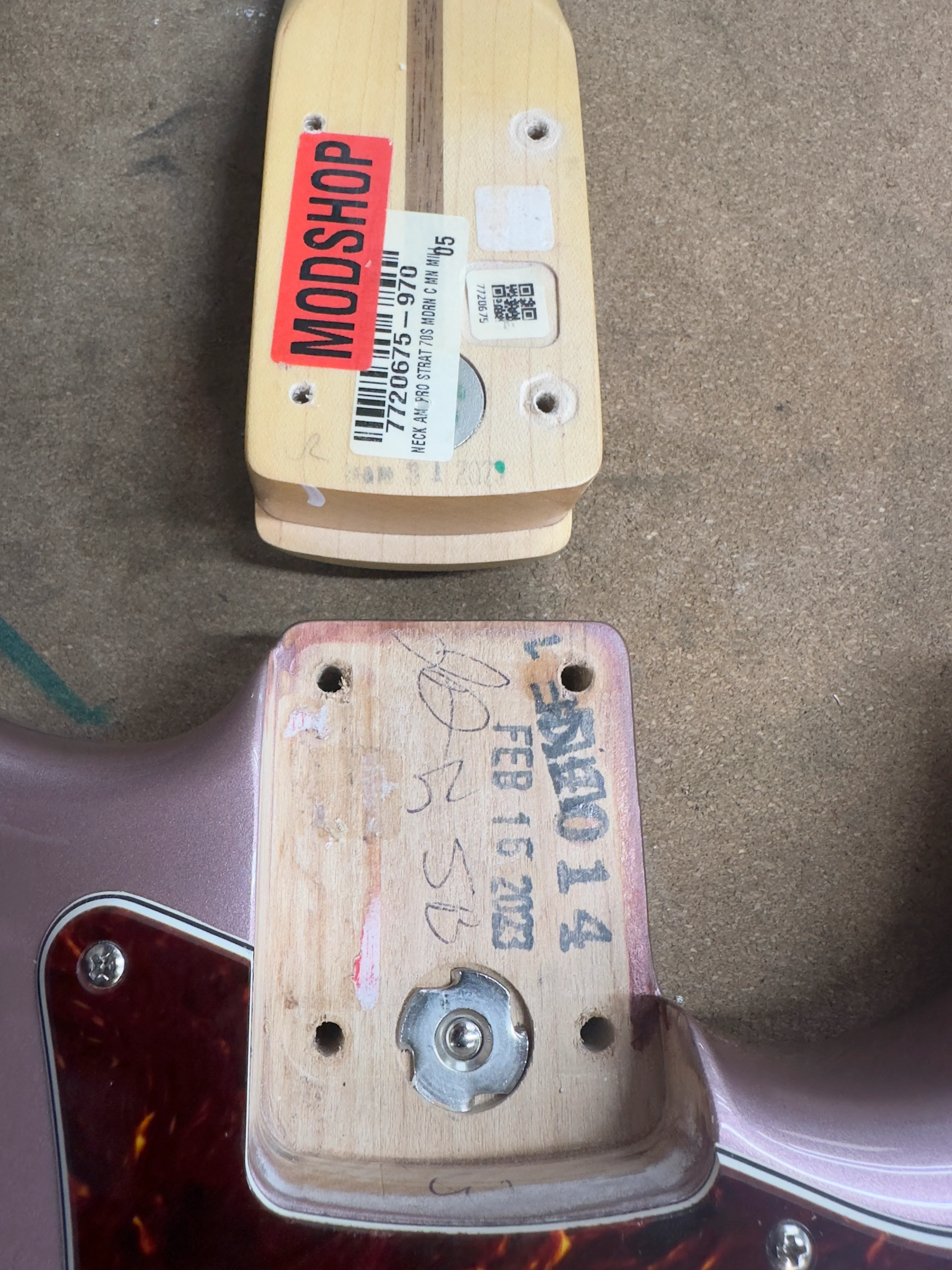 2023 Fender Mod Shop Stratocaster Burgundy Mist Metallic - Image 20