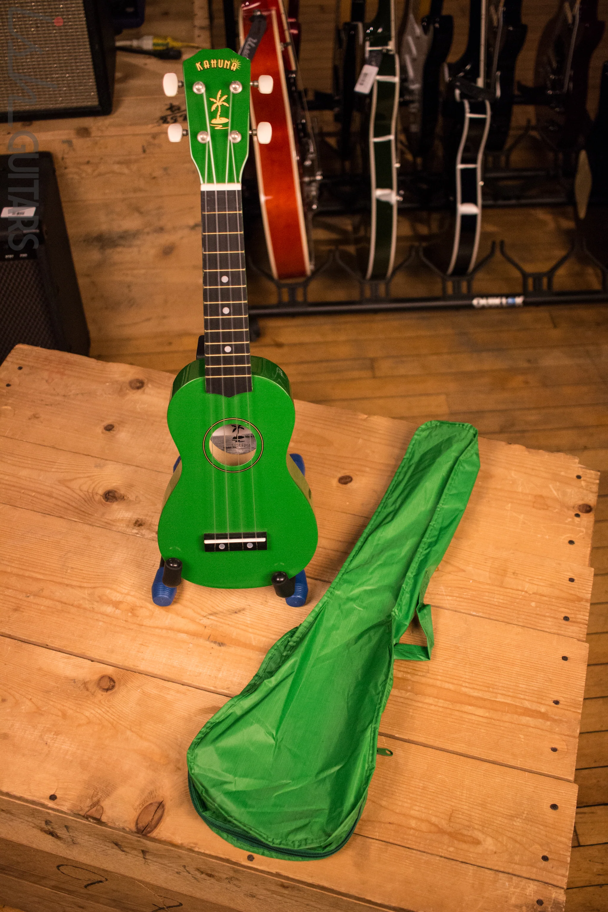 Kahuna Ukulele Green - Image 4