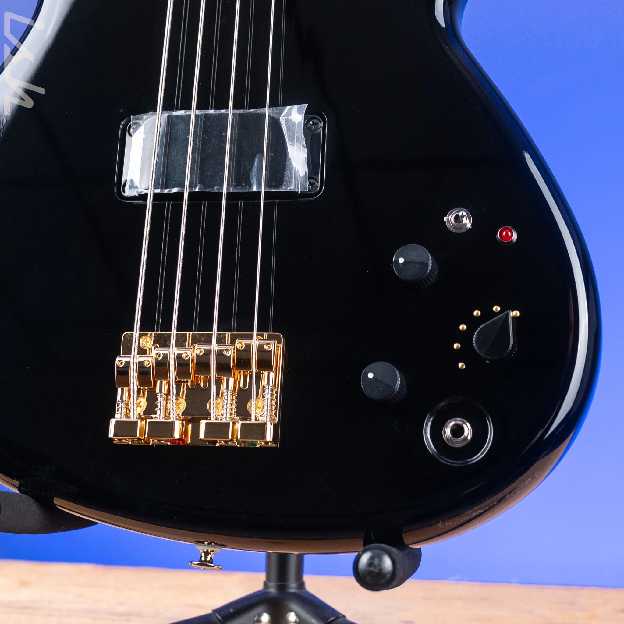 Aria Pro II SB-1000 4-String Bass Solid Black - Image 5