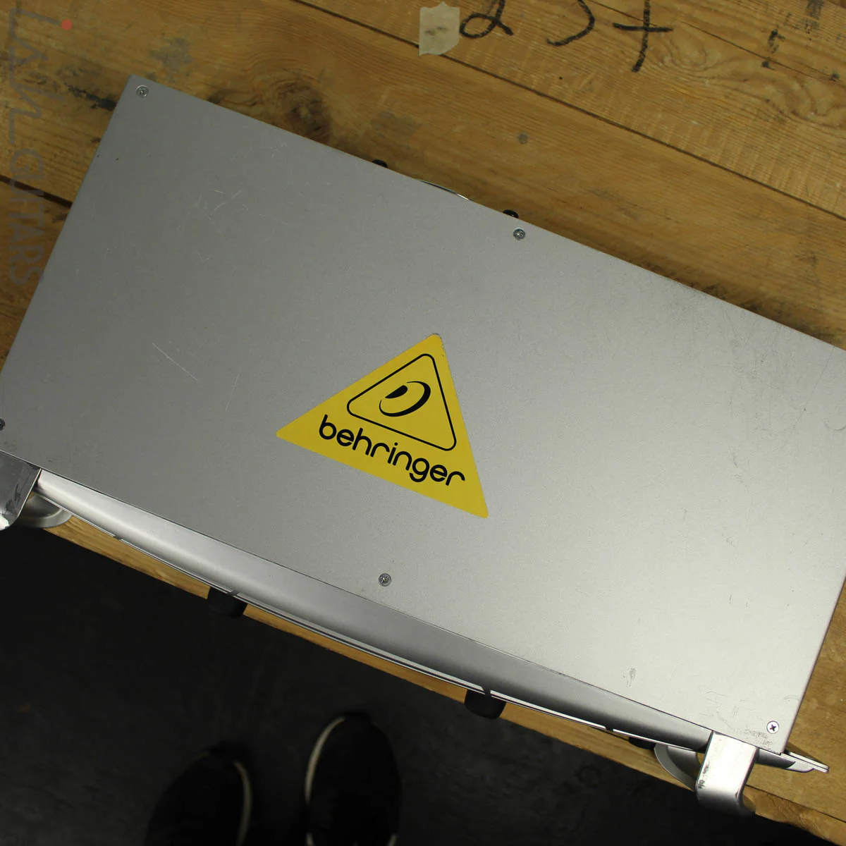 Behringer iNuke NU1000 Power Amp - Image 4
