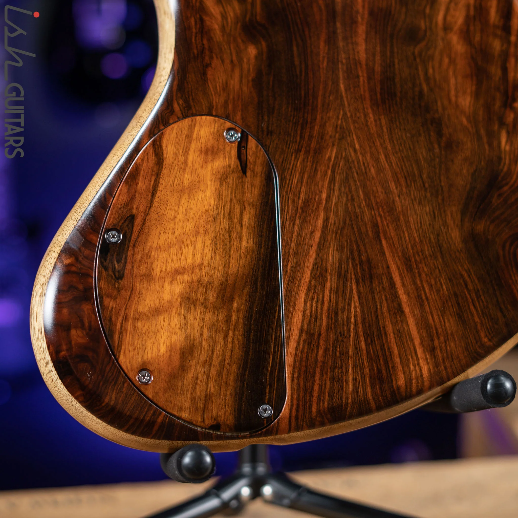 Benavente SCB Hollowbody Fretless 5 String Bass Natural - Image 11