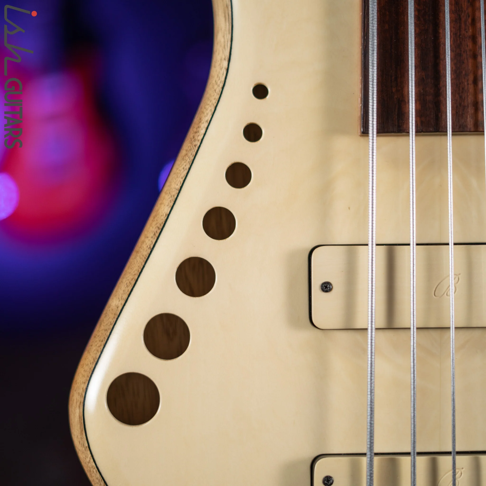 Benavente SCB Hollowbody Fretless 5 String Bass Natural - Image 6