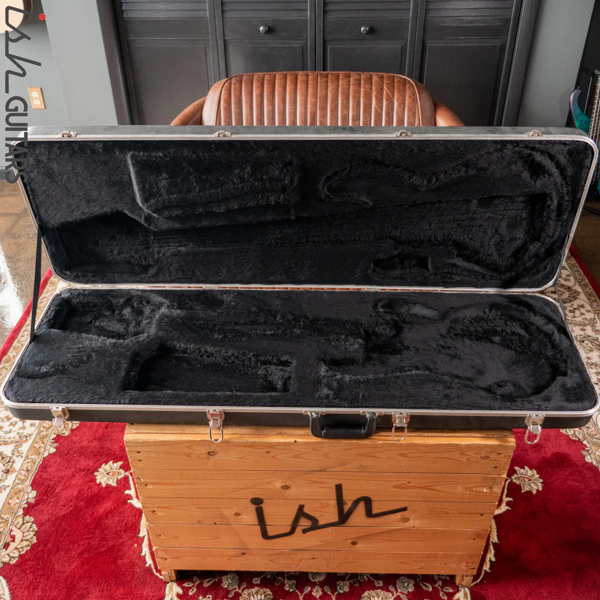 Charvel Jackson Bass Hard Case - Image 3